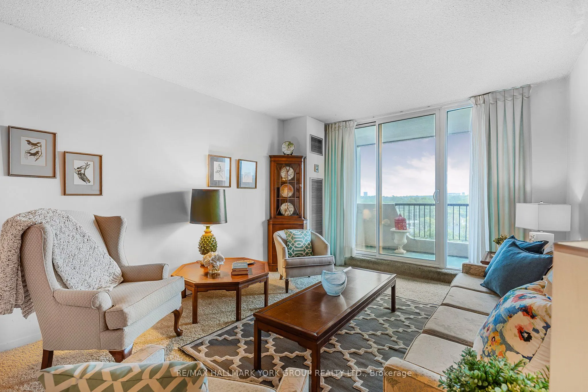 7811 Yonge Street, #1007