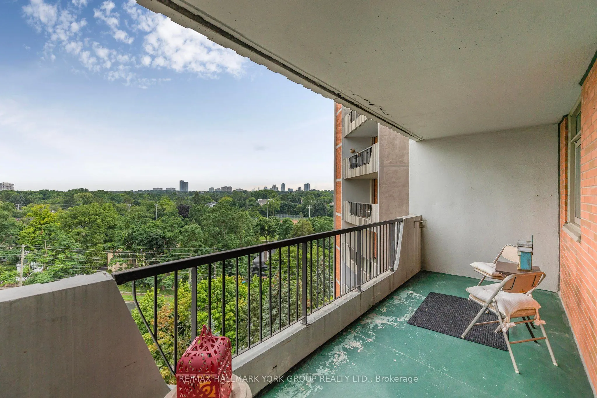 7811 Yonge Street, #1007