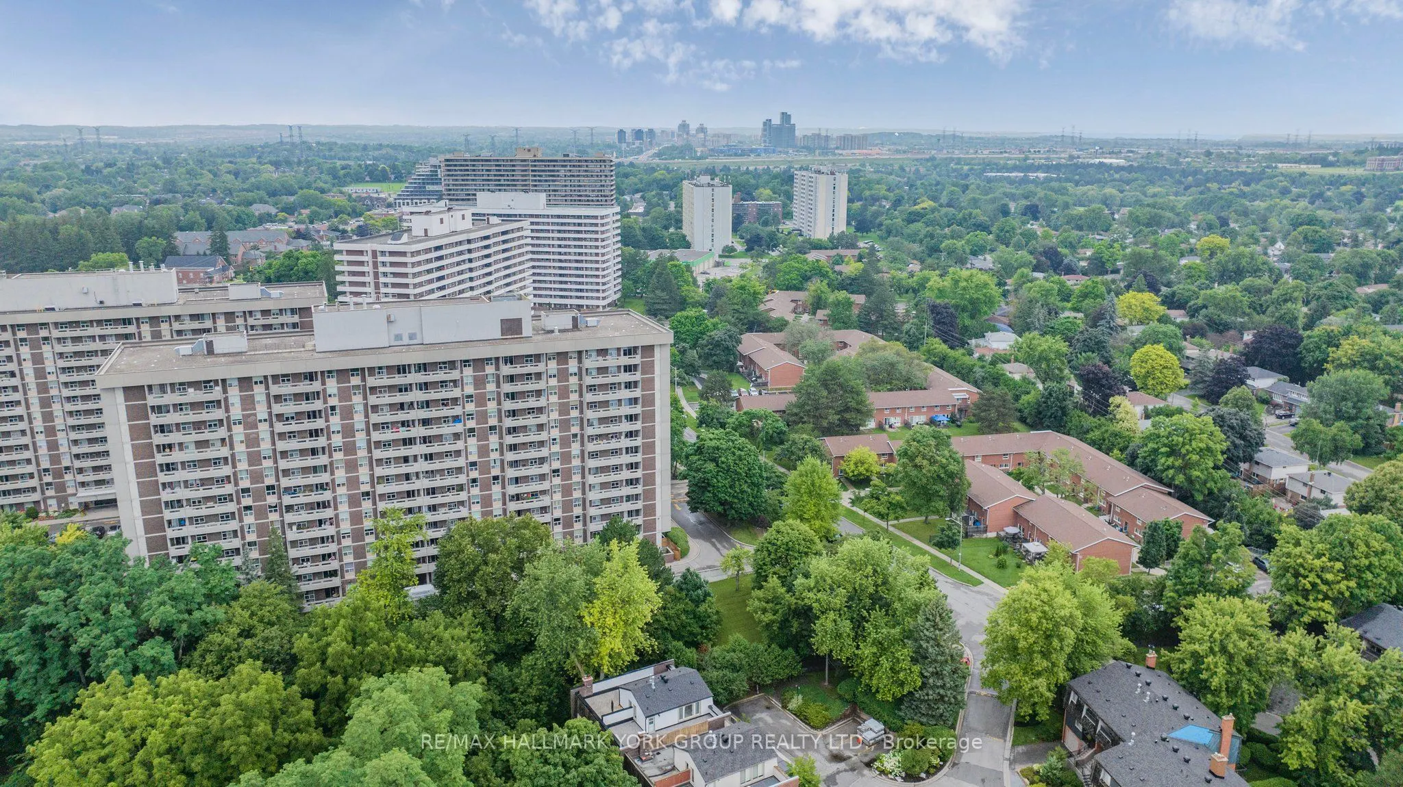 7811 Yonge Street, #1007