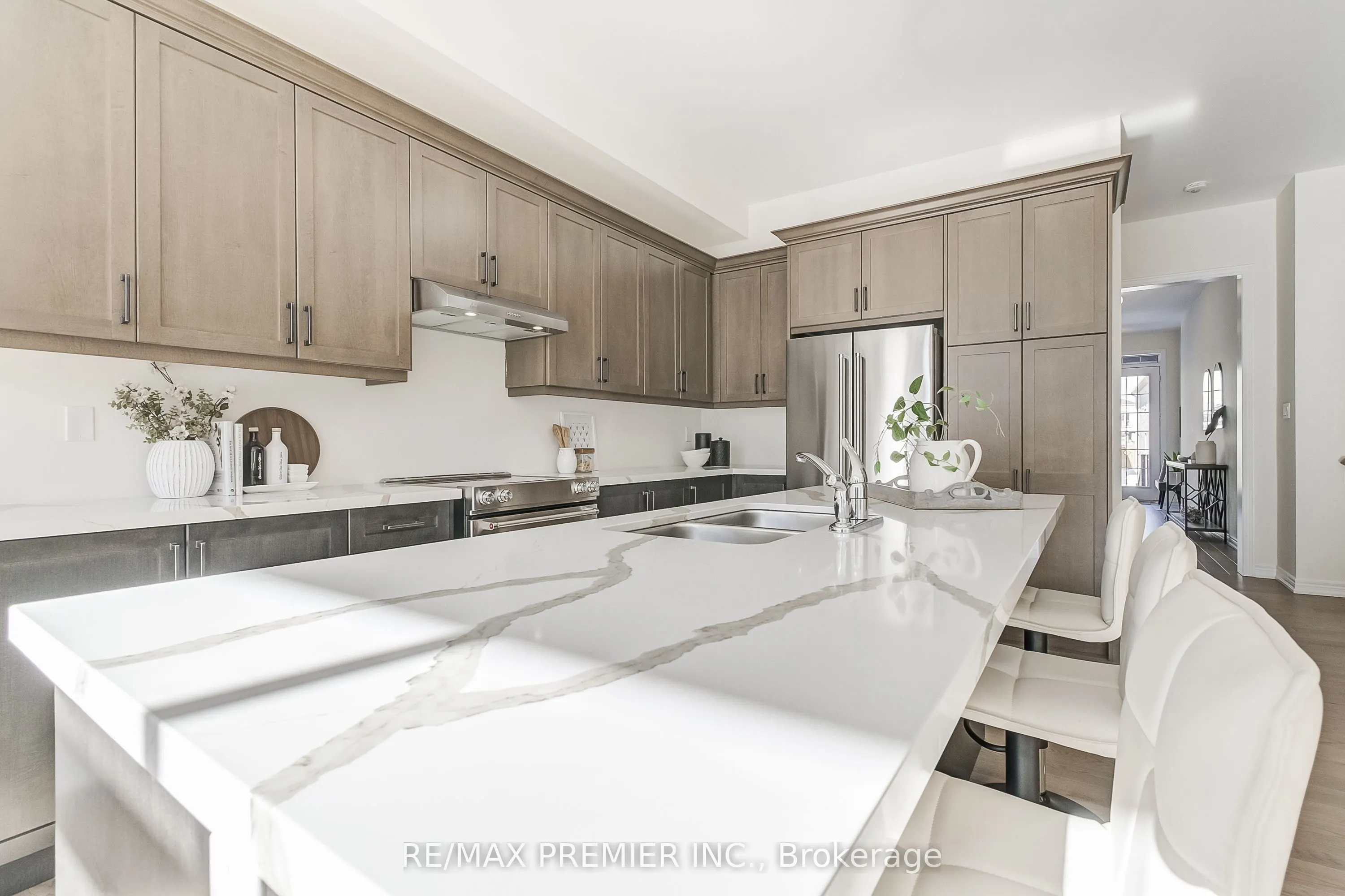 207 Fallharvest Way