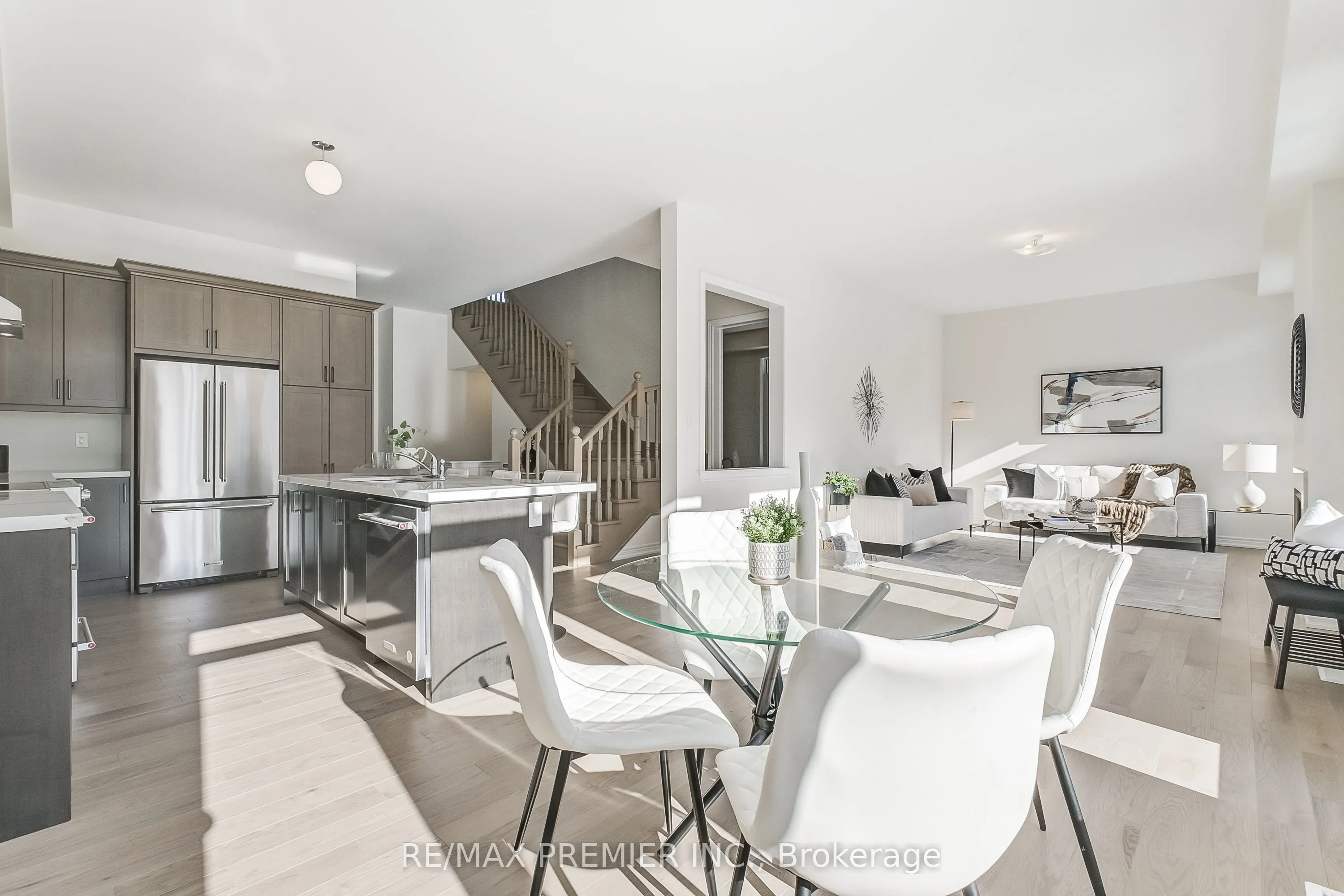 207 Fallharvest Way