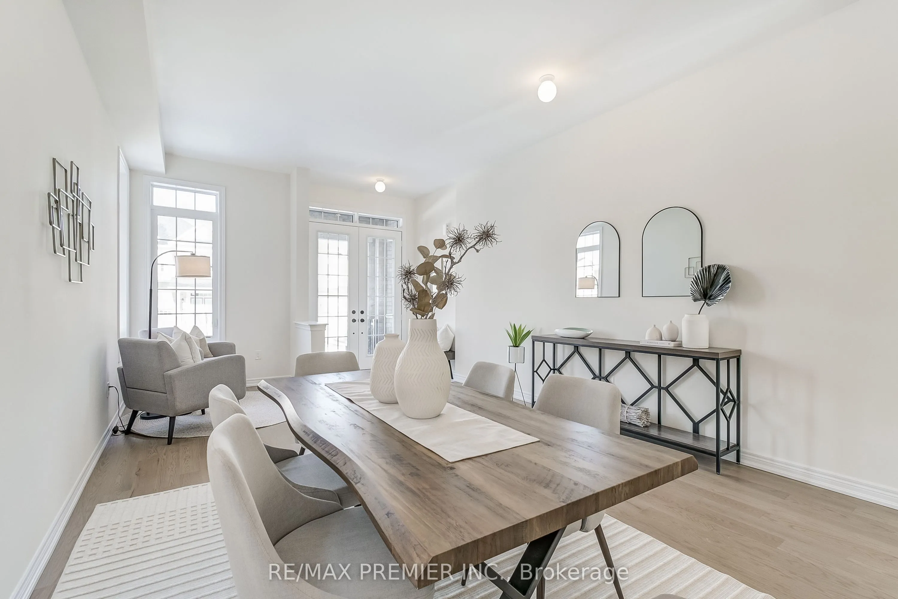 207 Fallharvest Way