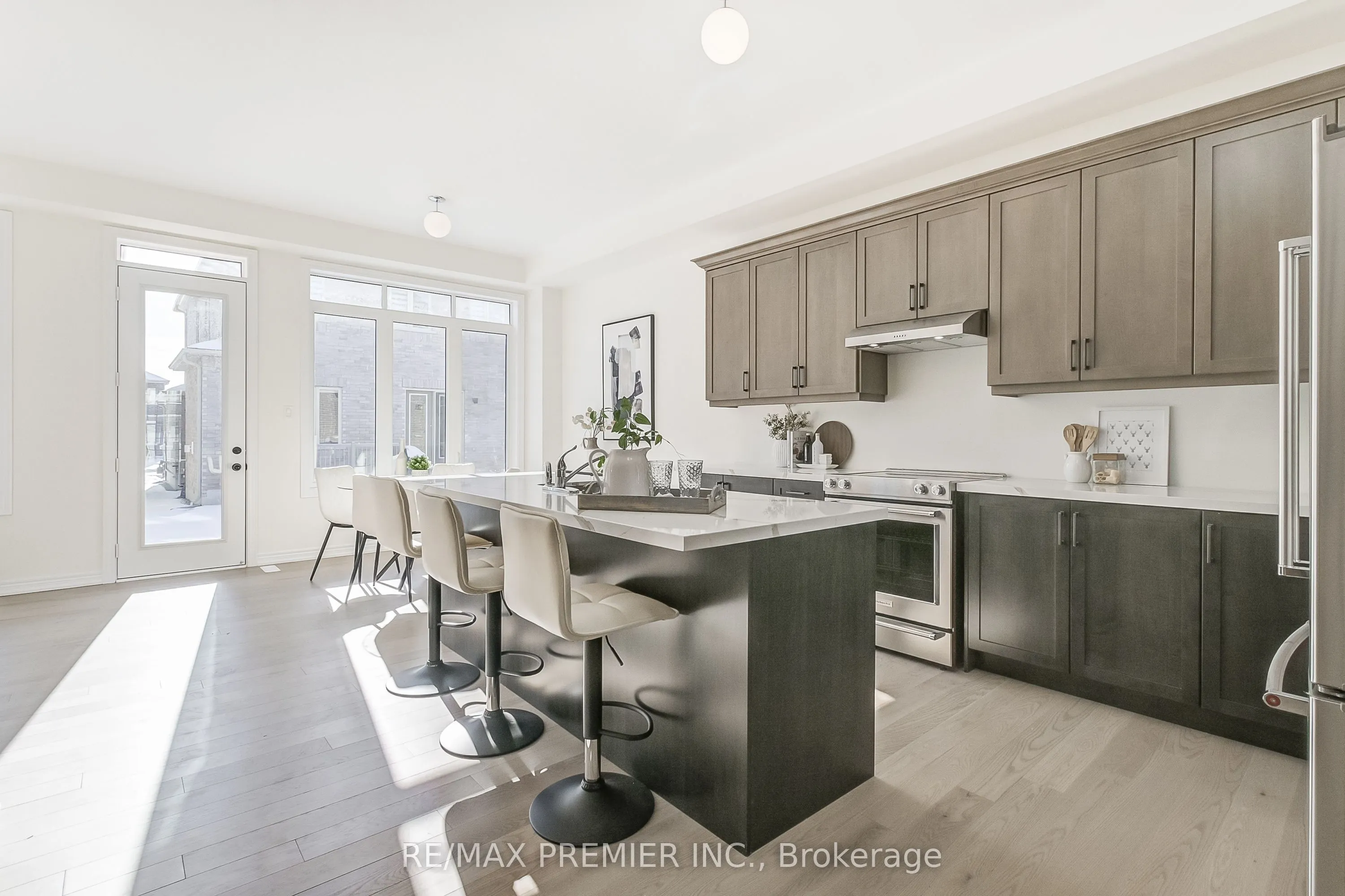 207 Fallharvest Way