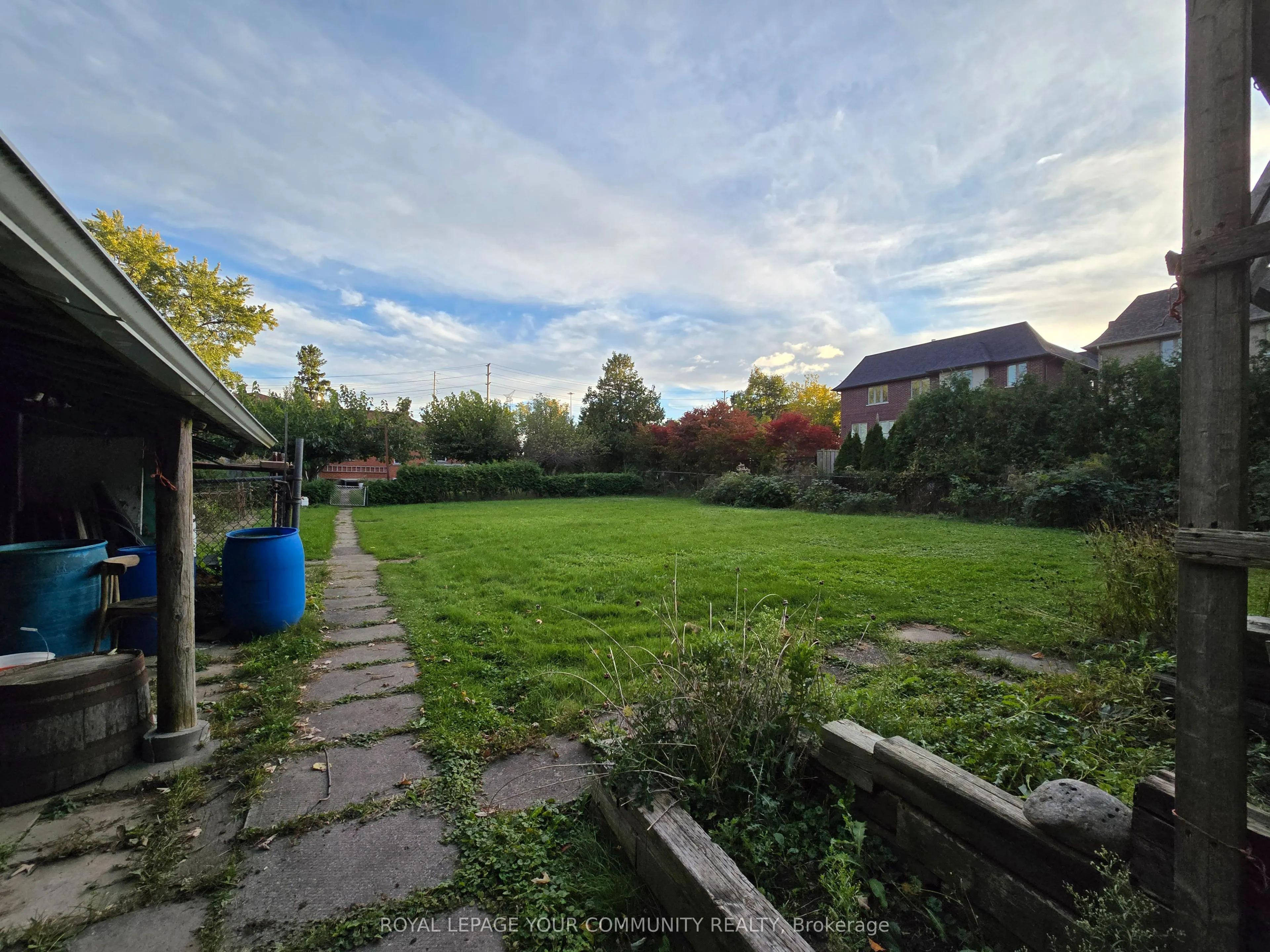 100 Langstaff Road