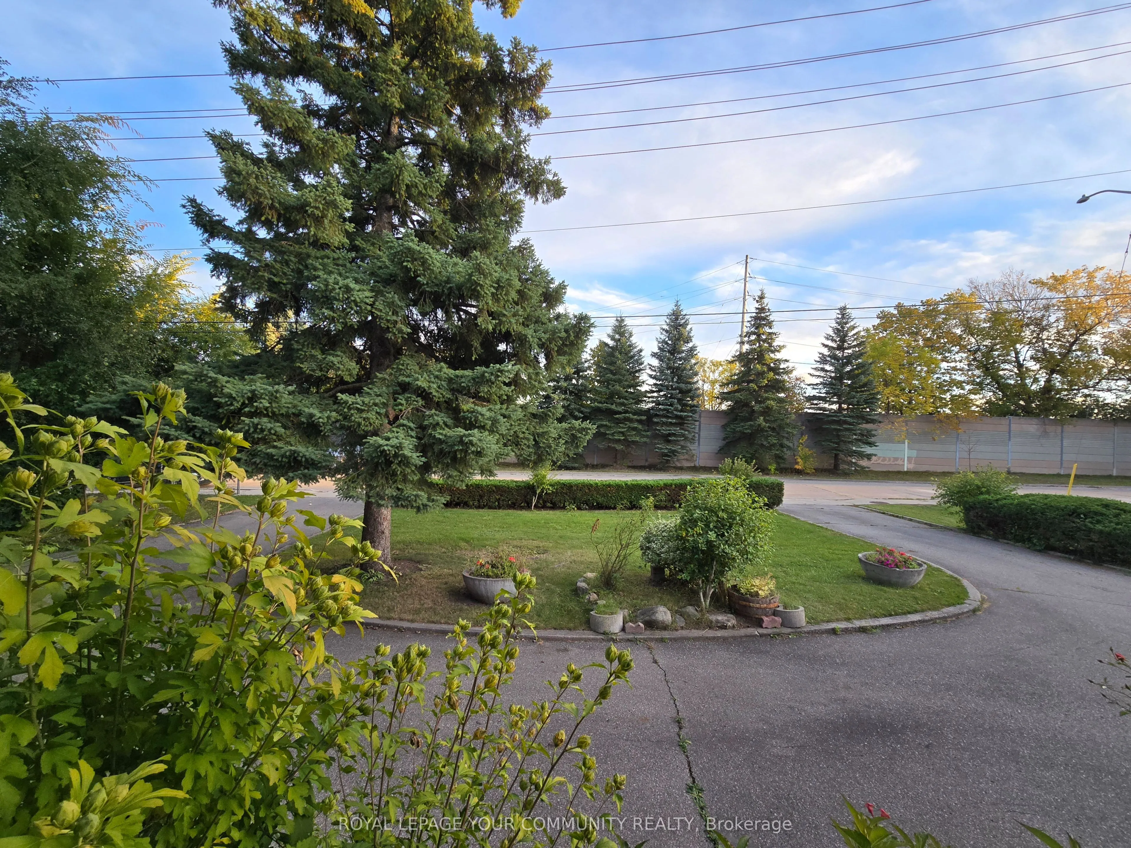 100 Langstaff Road