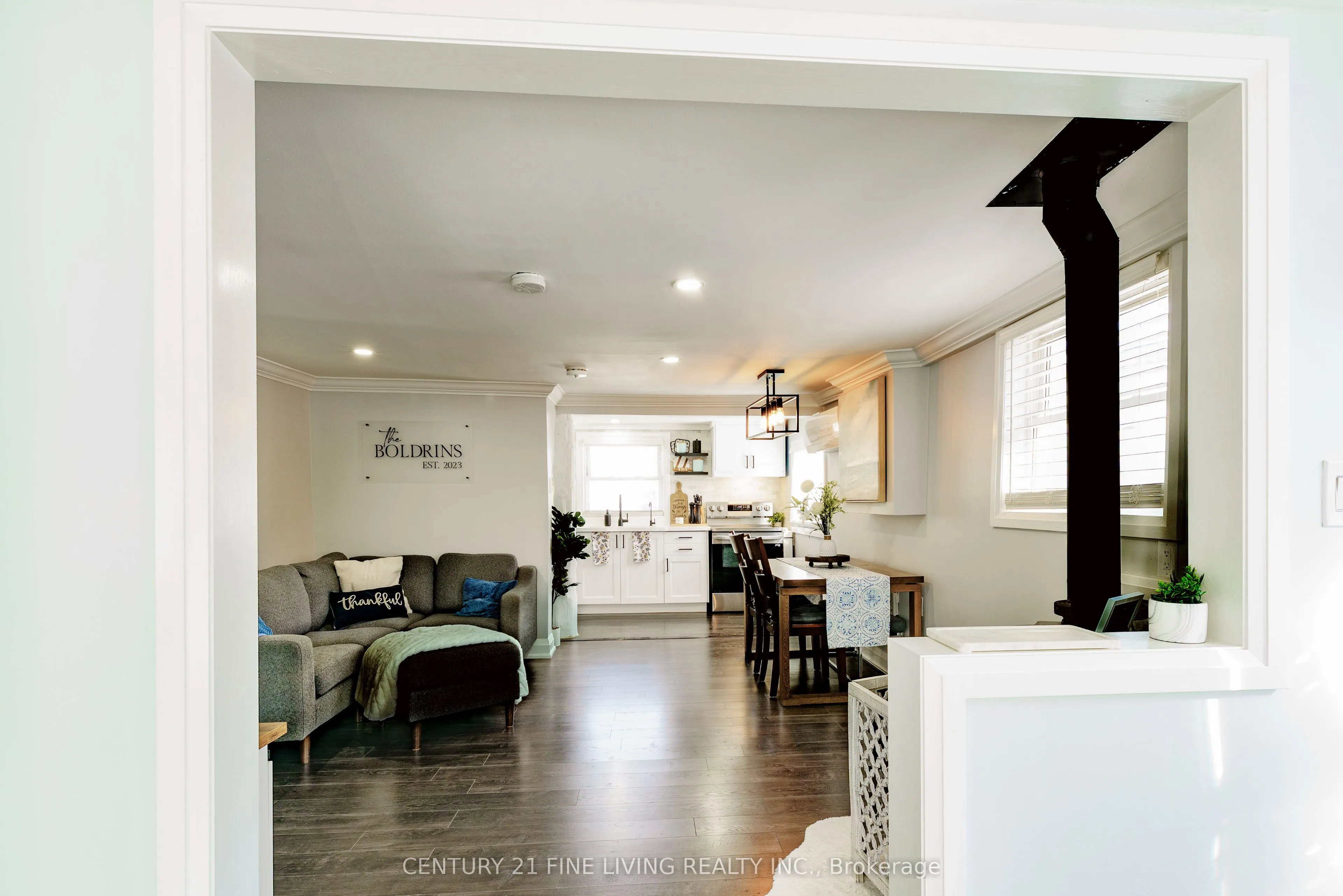 6286 Black River Road