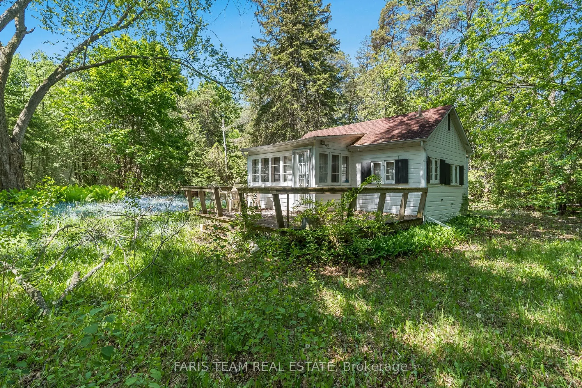 2144 25th Side Road