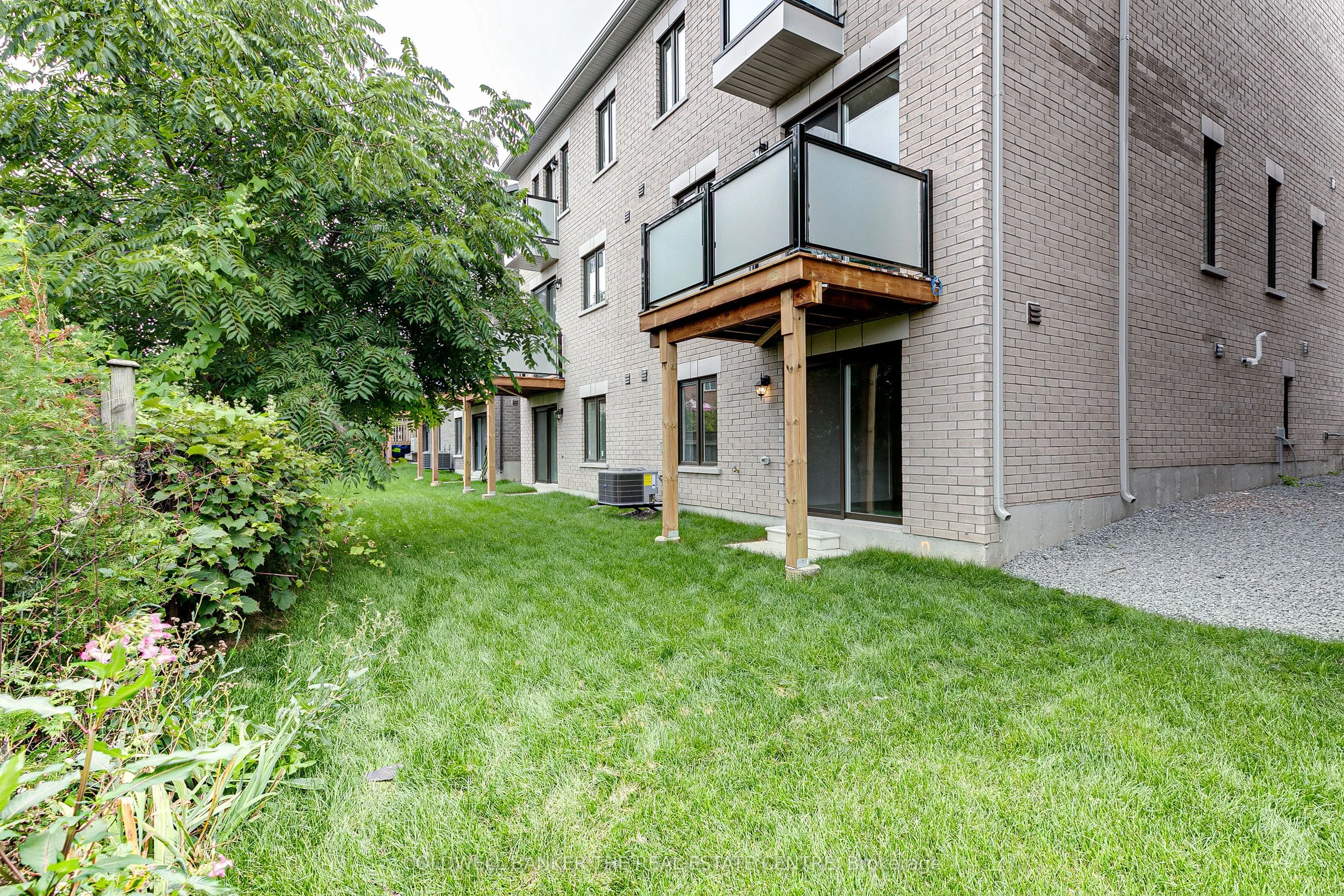 549 New England Court