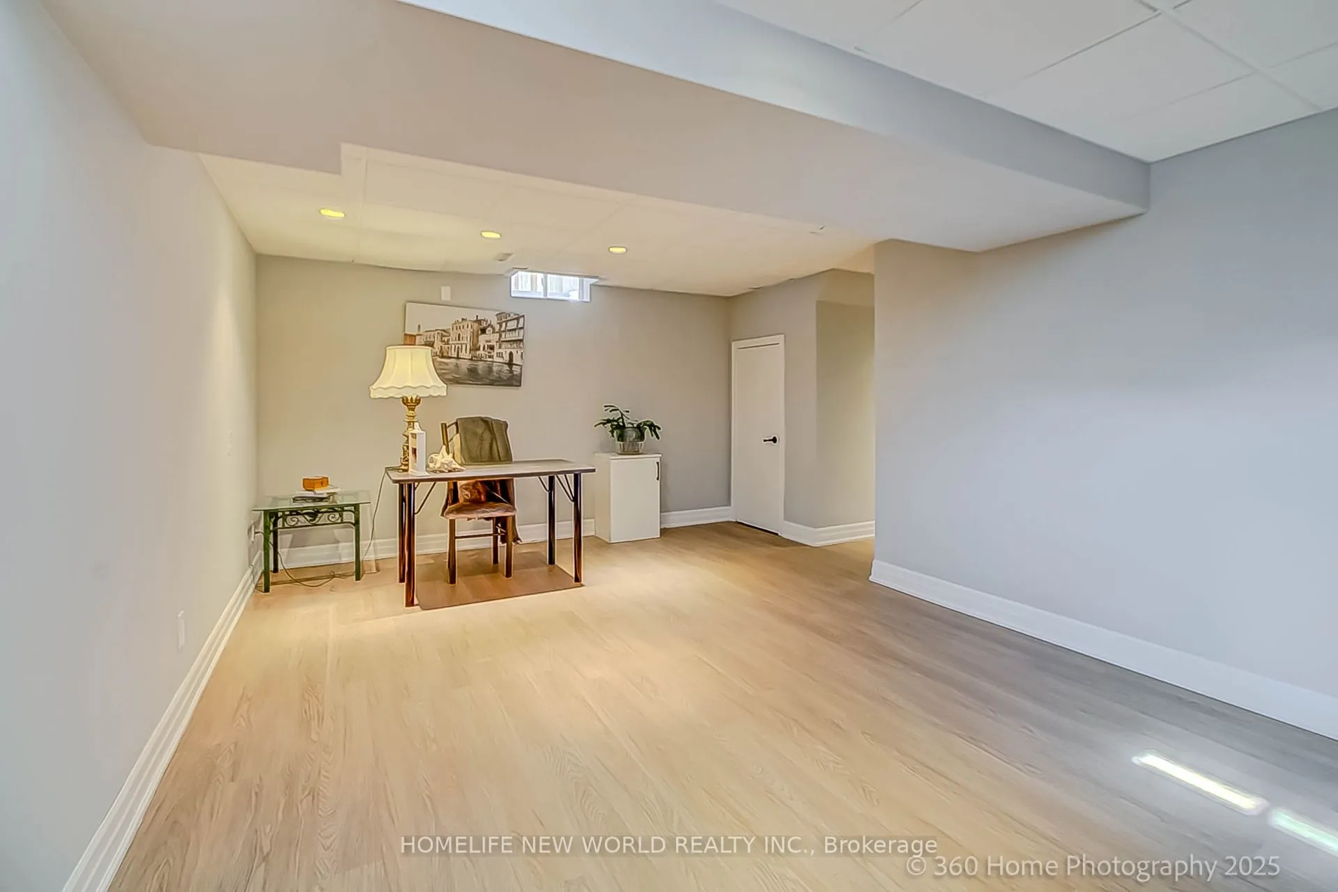 350 Pickering Crescent