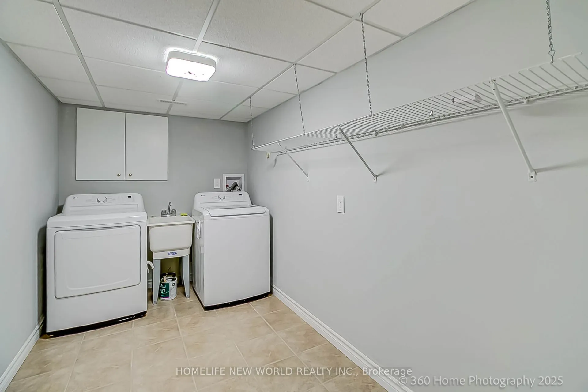 350 Pickering Crescent