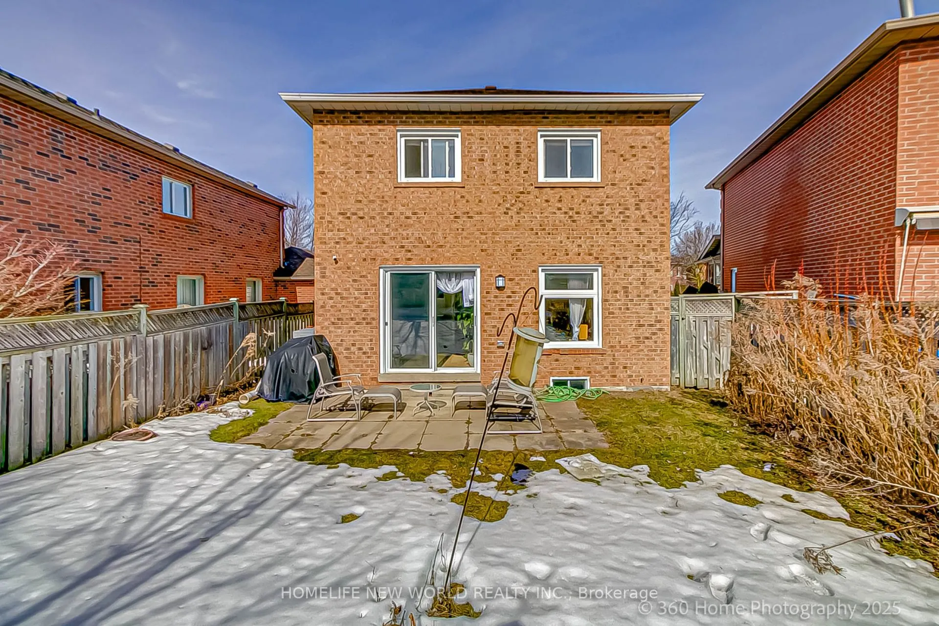 350 Pickering Crescent
