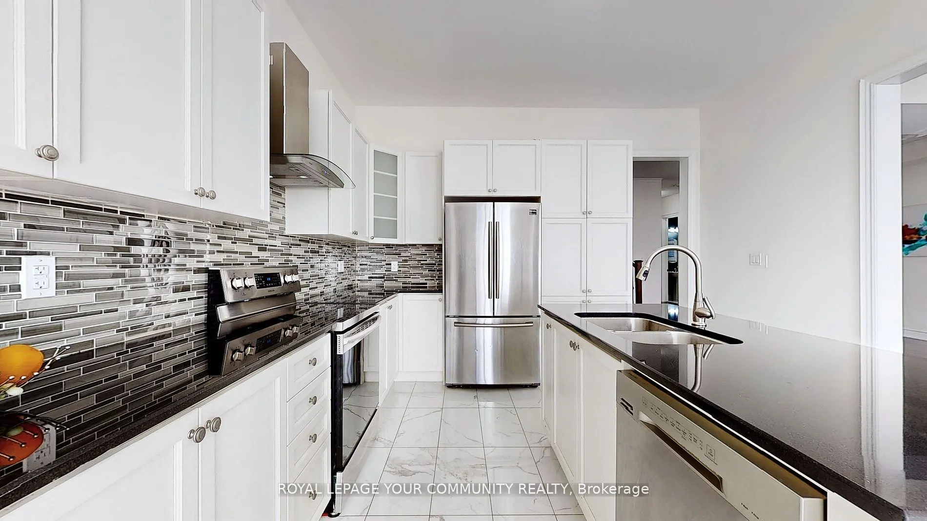 19 Robert Baldwin Boulevard