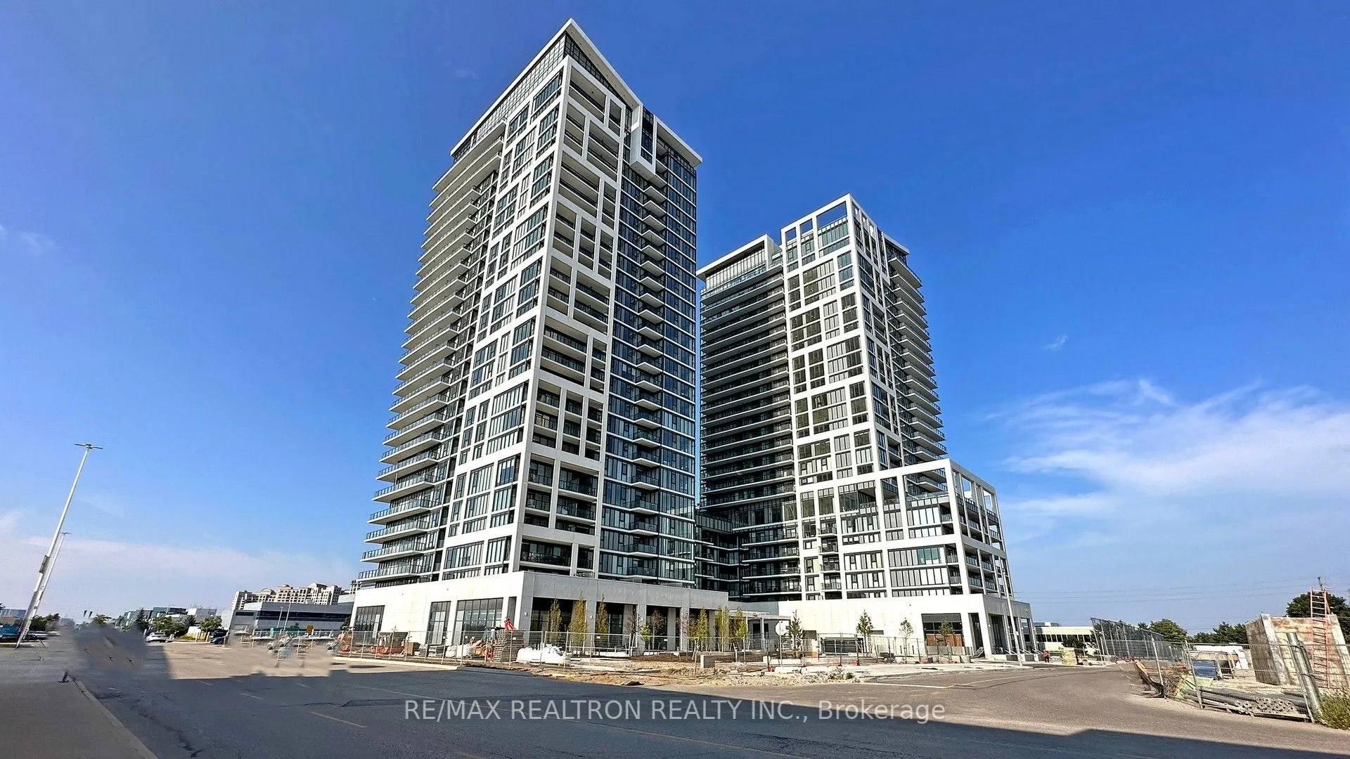 9000 Jane Street, #620