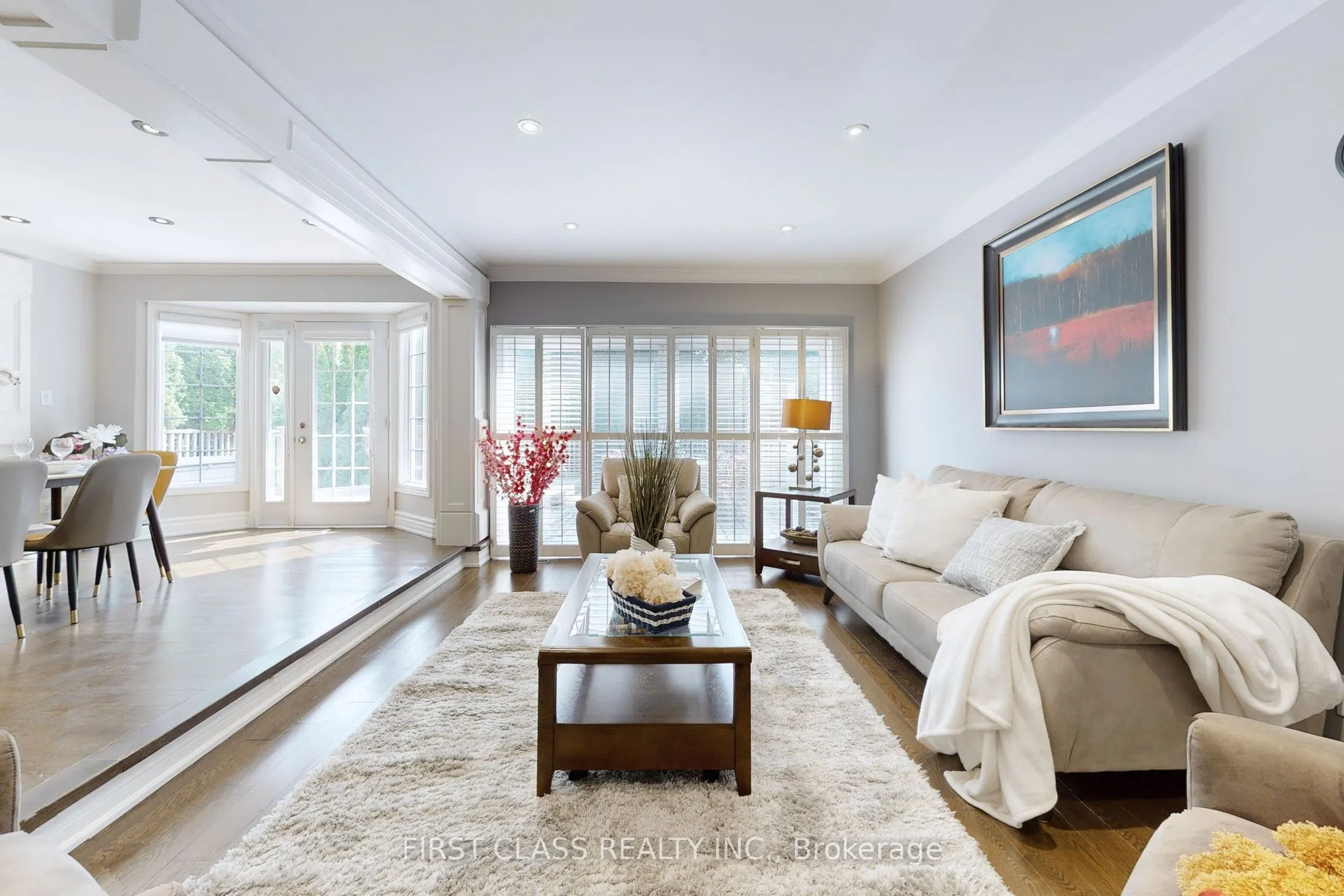 125 Longwater Chase