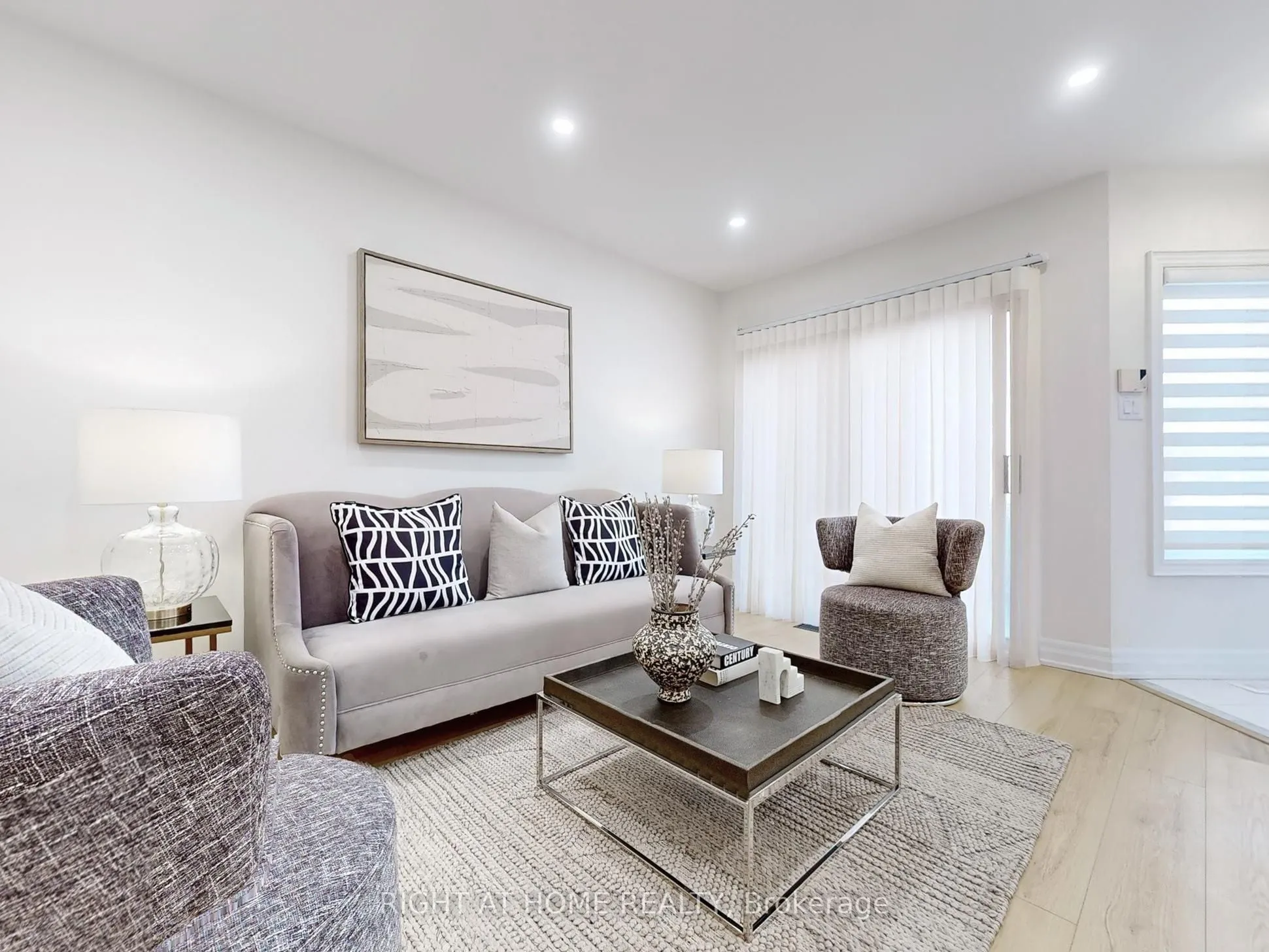 735 New Westminster Drive, #3