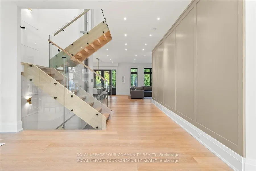 108 Hollingsworth Drive