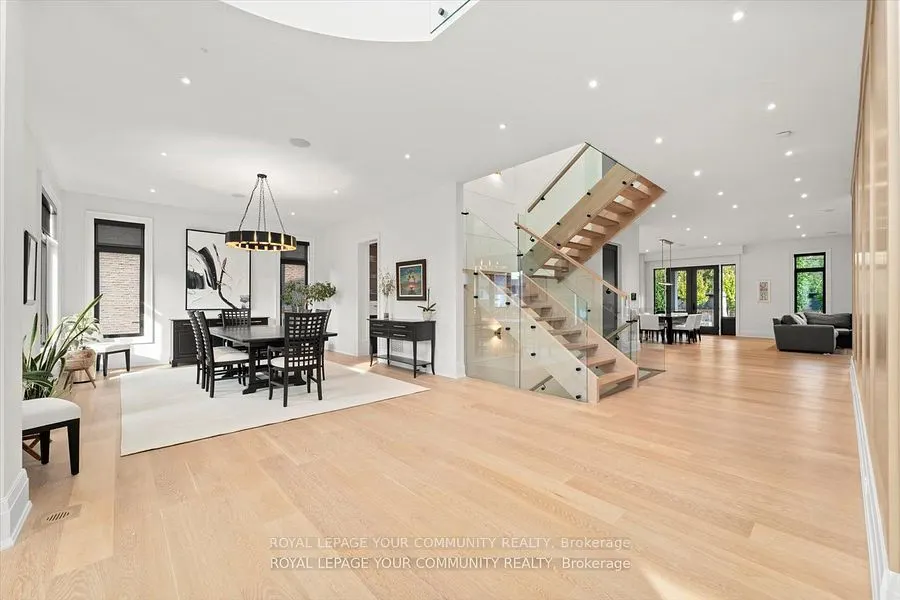 108 Hollingsworth Drive