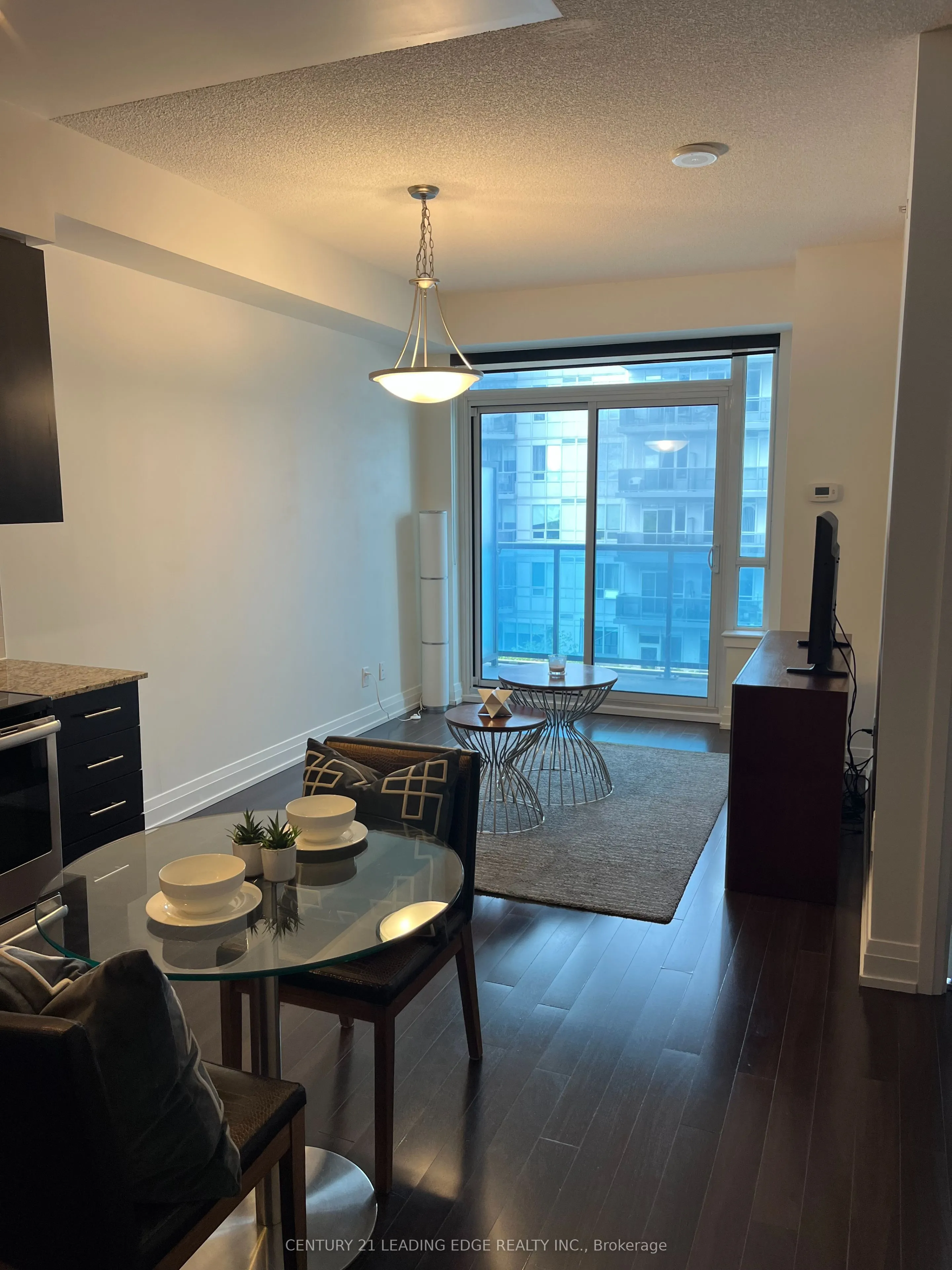 7165 Yonge Street, #732