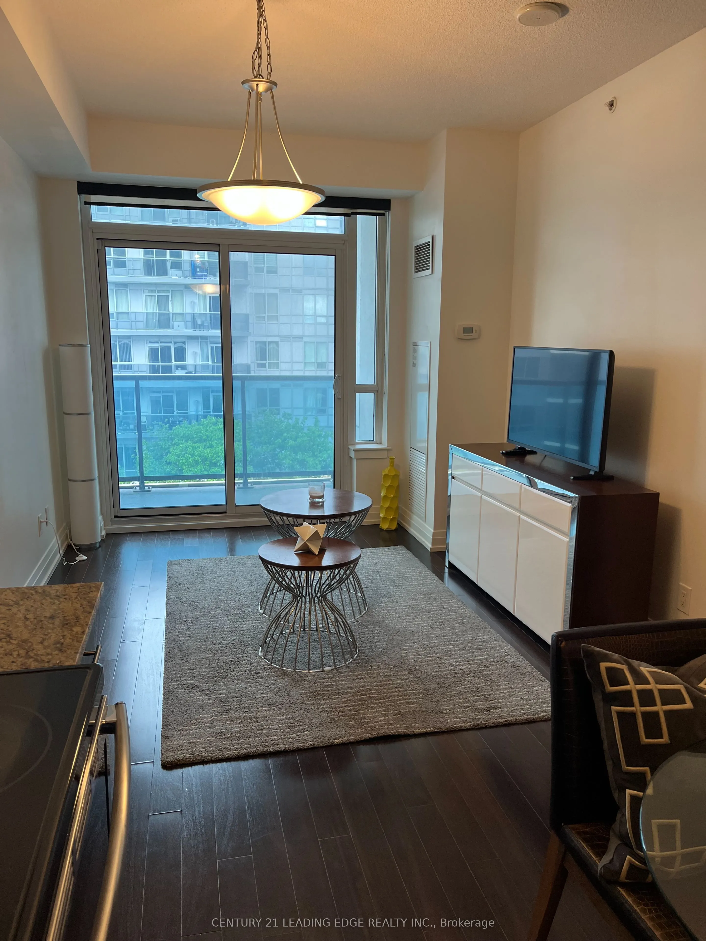 7165 Yonge Street, #732