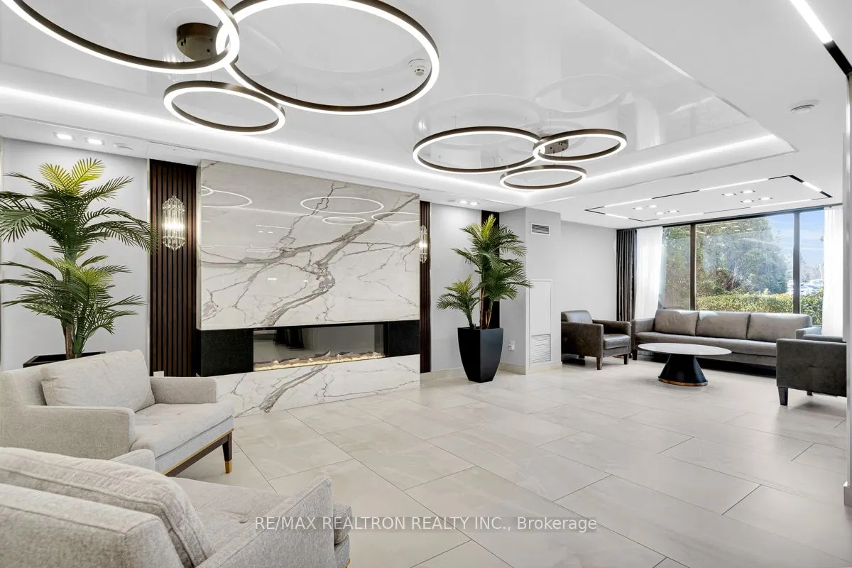 30 Harding Boulevard W, #1002