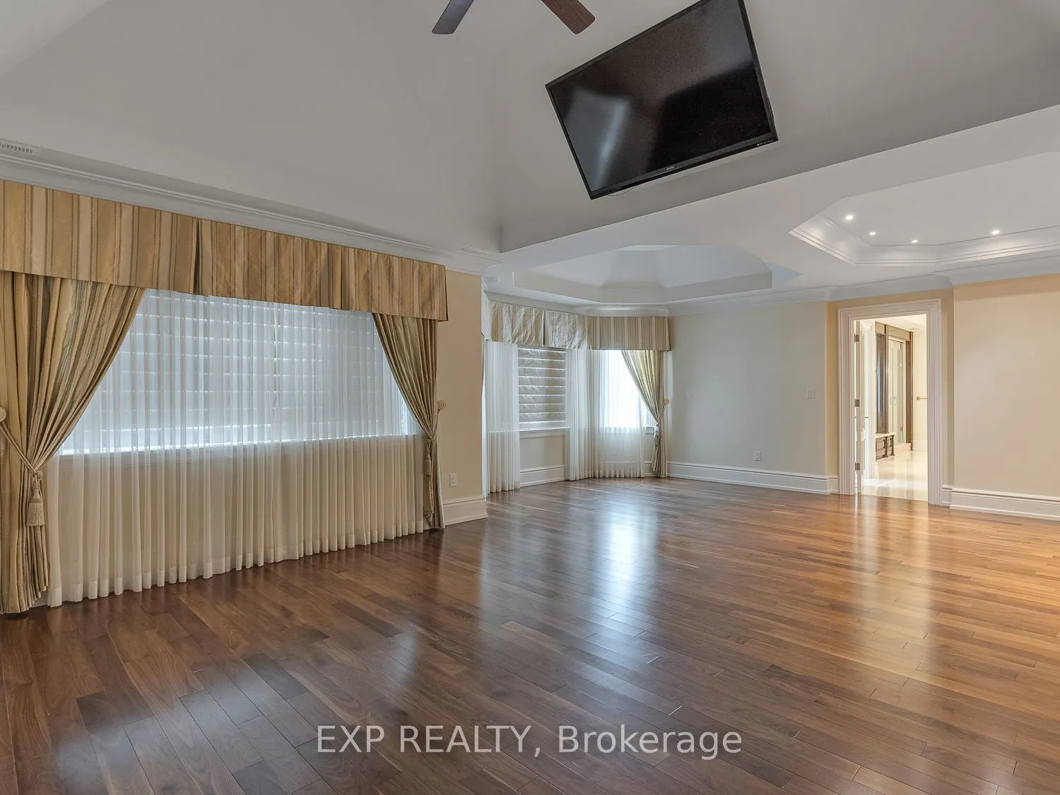 33 Maple Grove Avenue