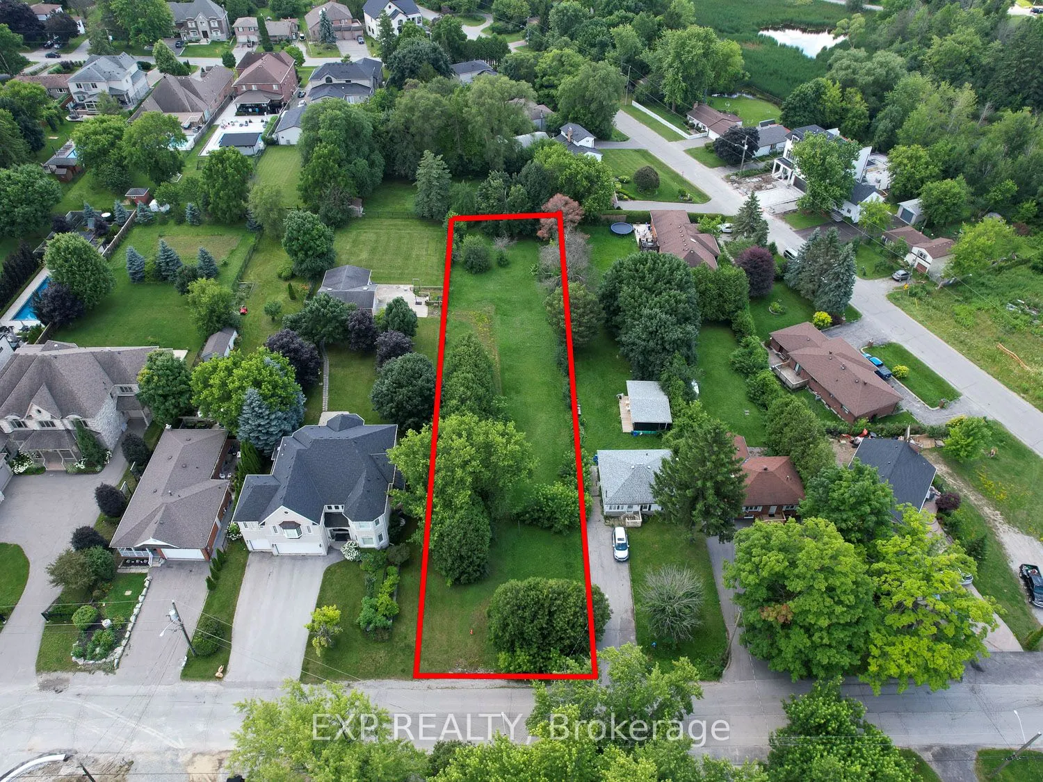 39 Maple Grove Avenue