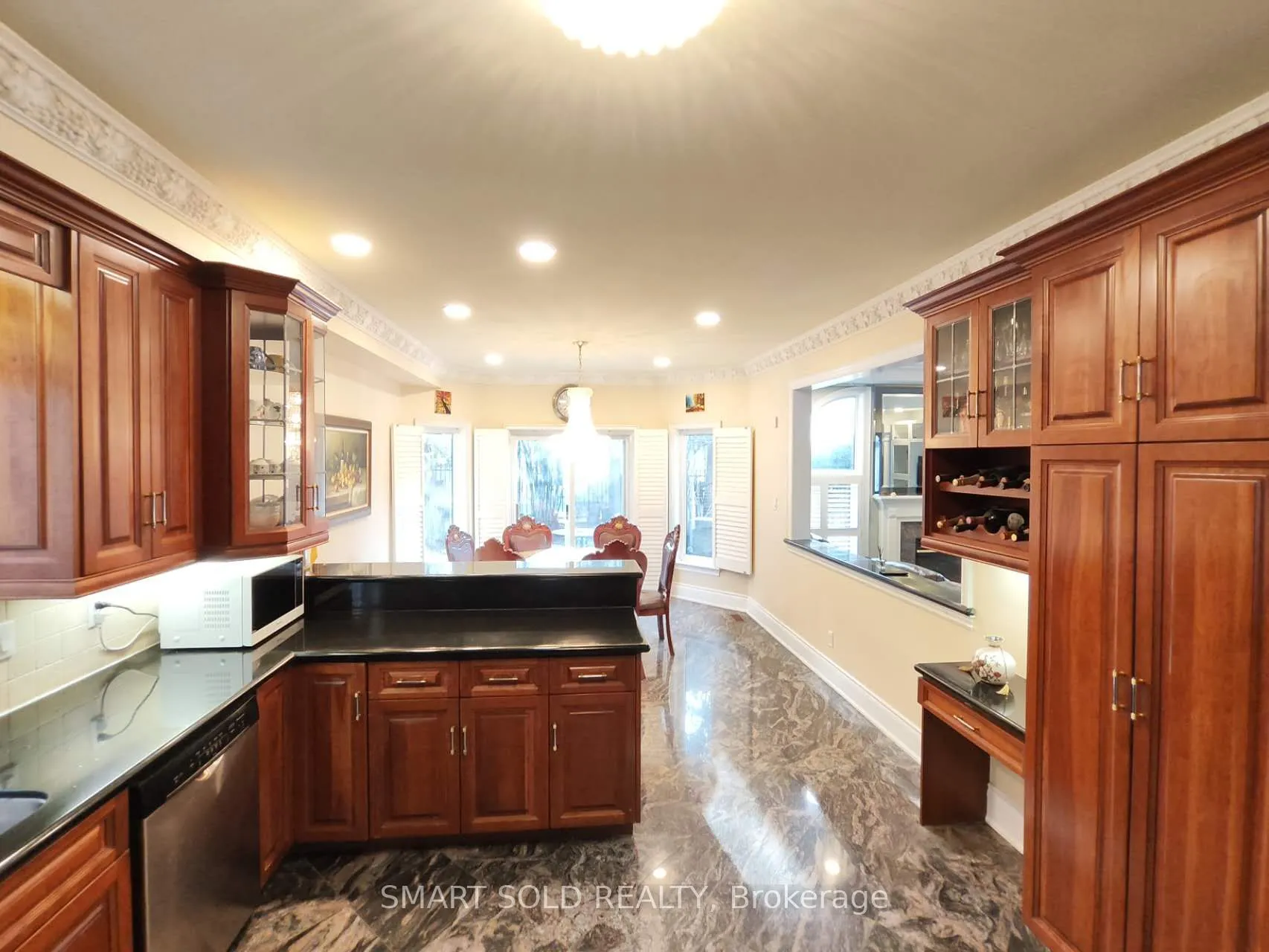 67 Chantilly Crescent