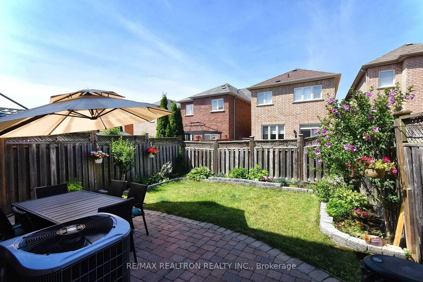 147 Laramie Crescent