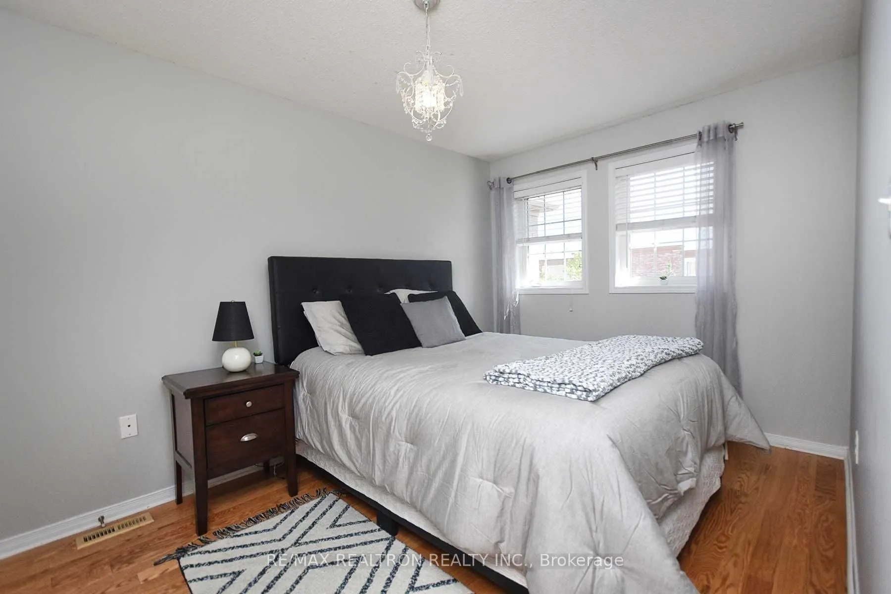 147 Laramie Crescent