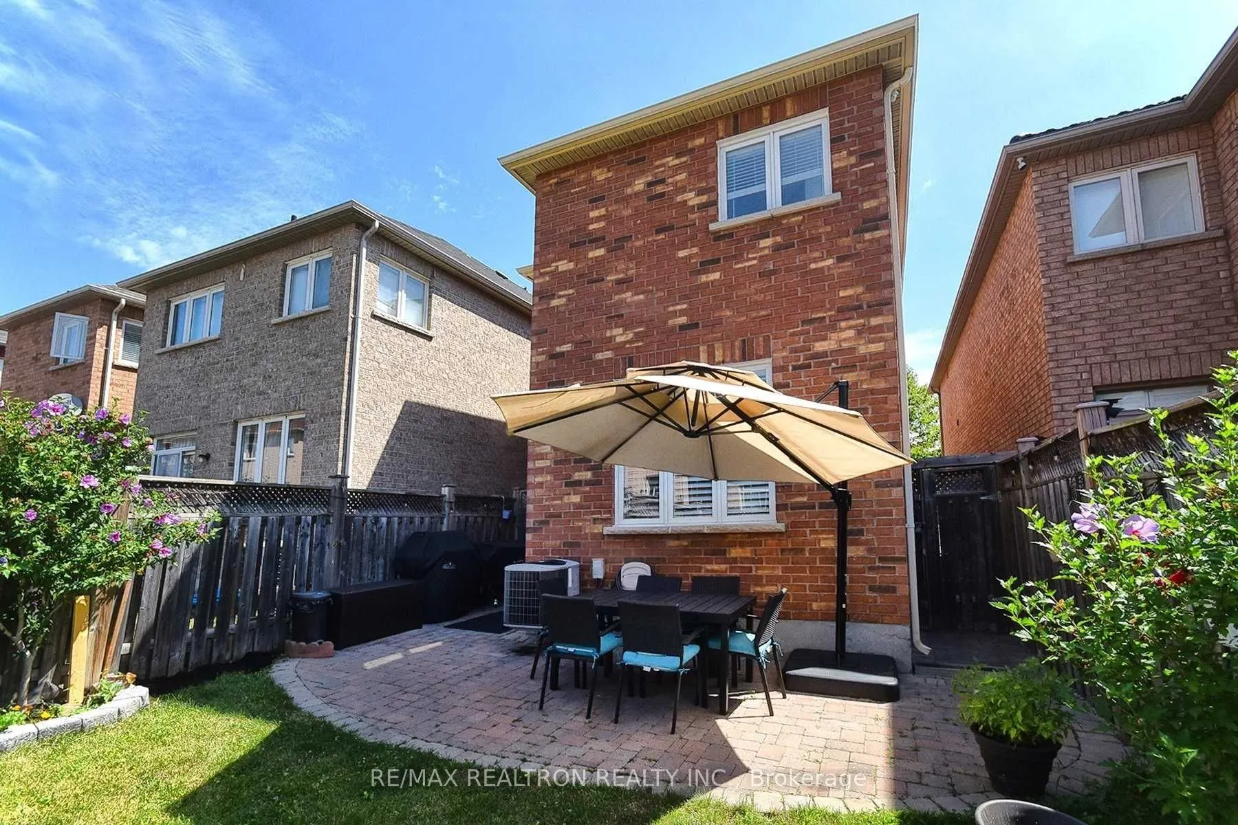 147 Laramie Crescent