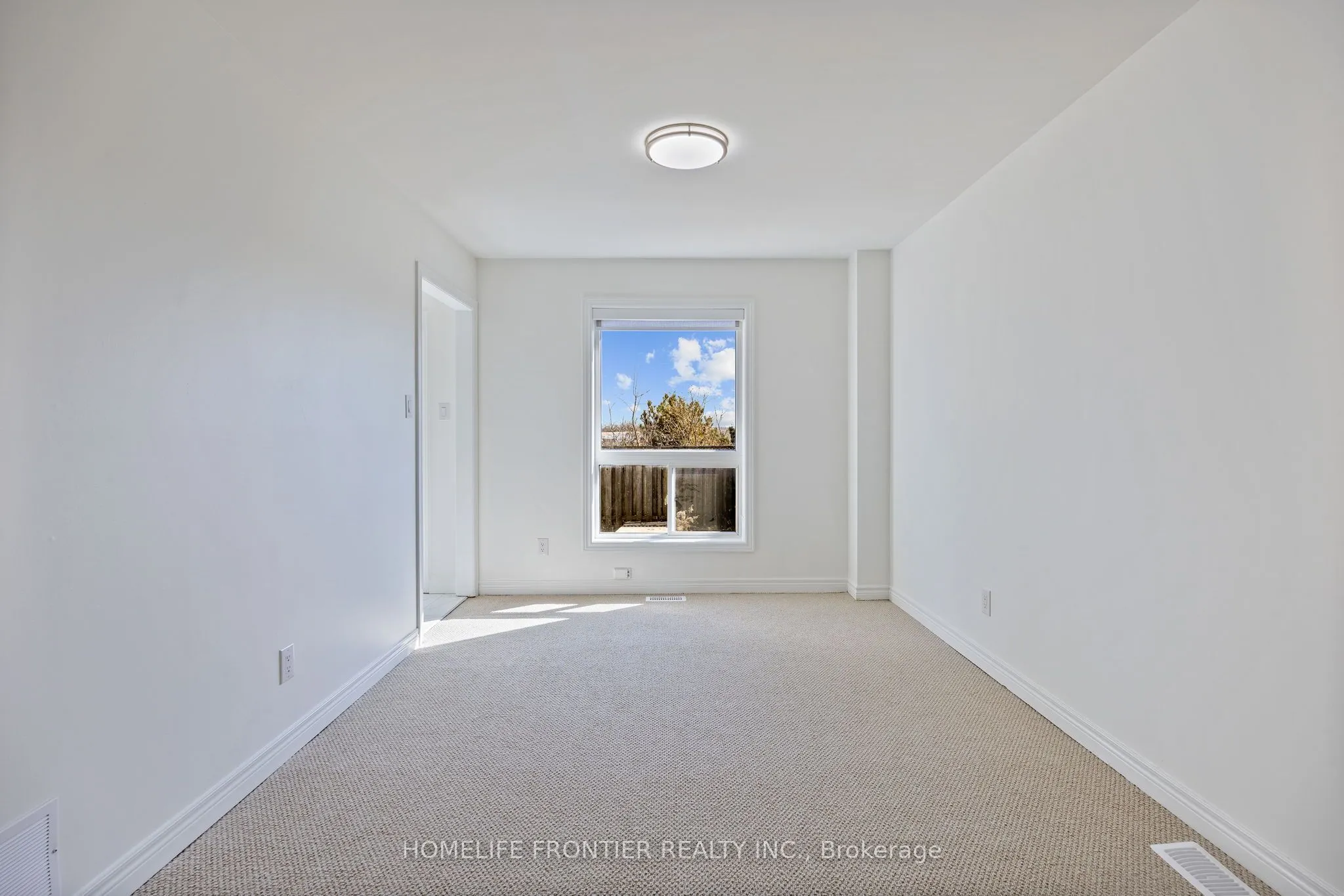 21 Lancaster Court