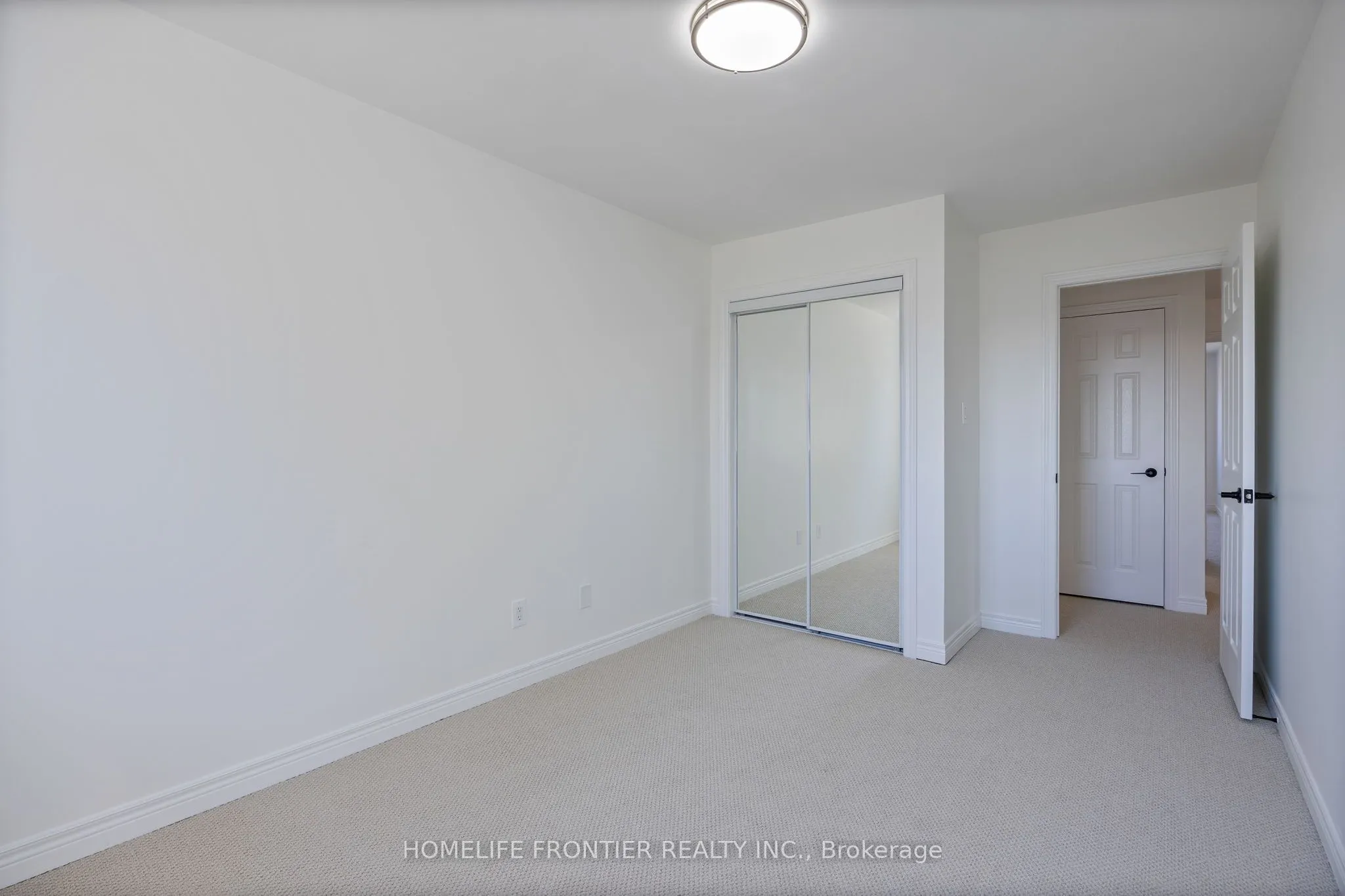 21 Lancaster Court