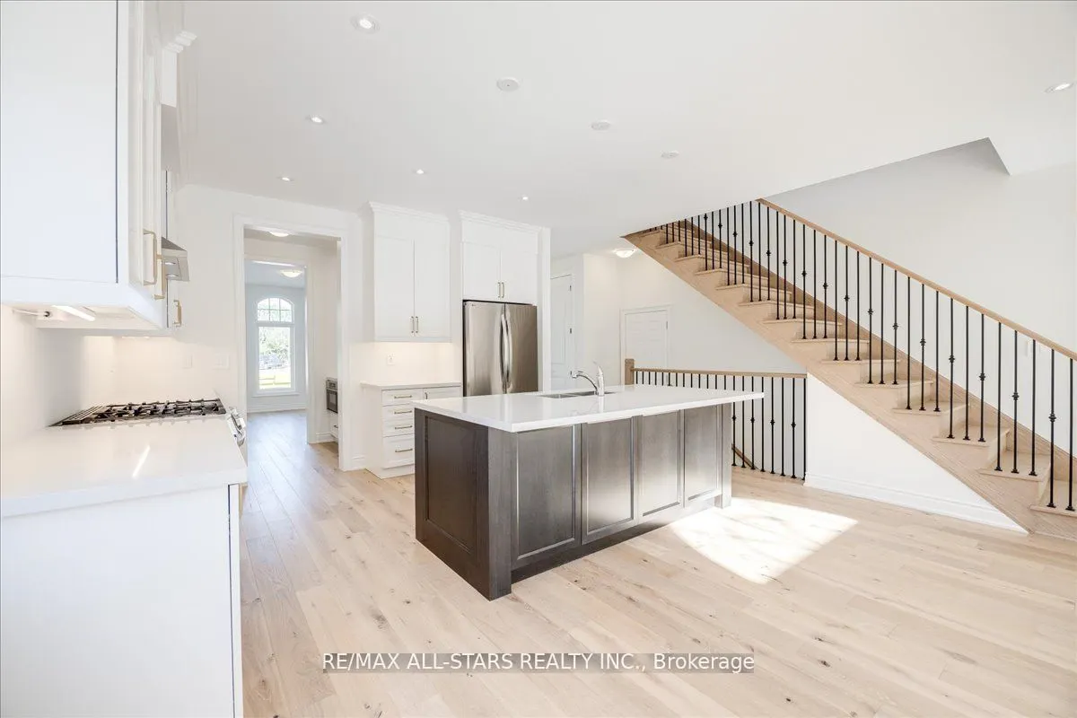 59 Stadacona Avenue
