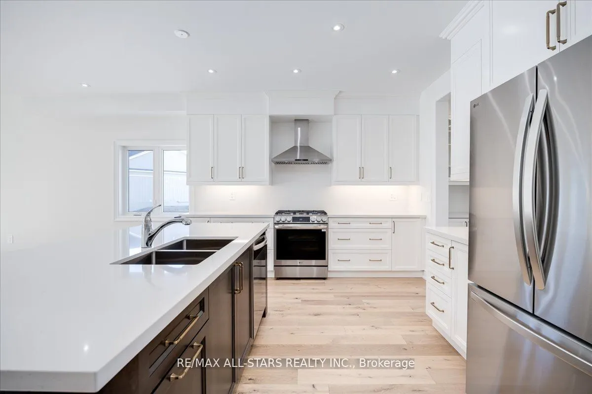 59 Stadacona Avenue