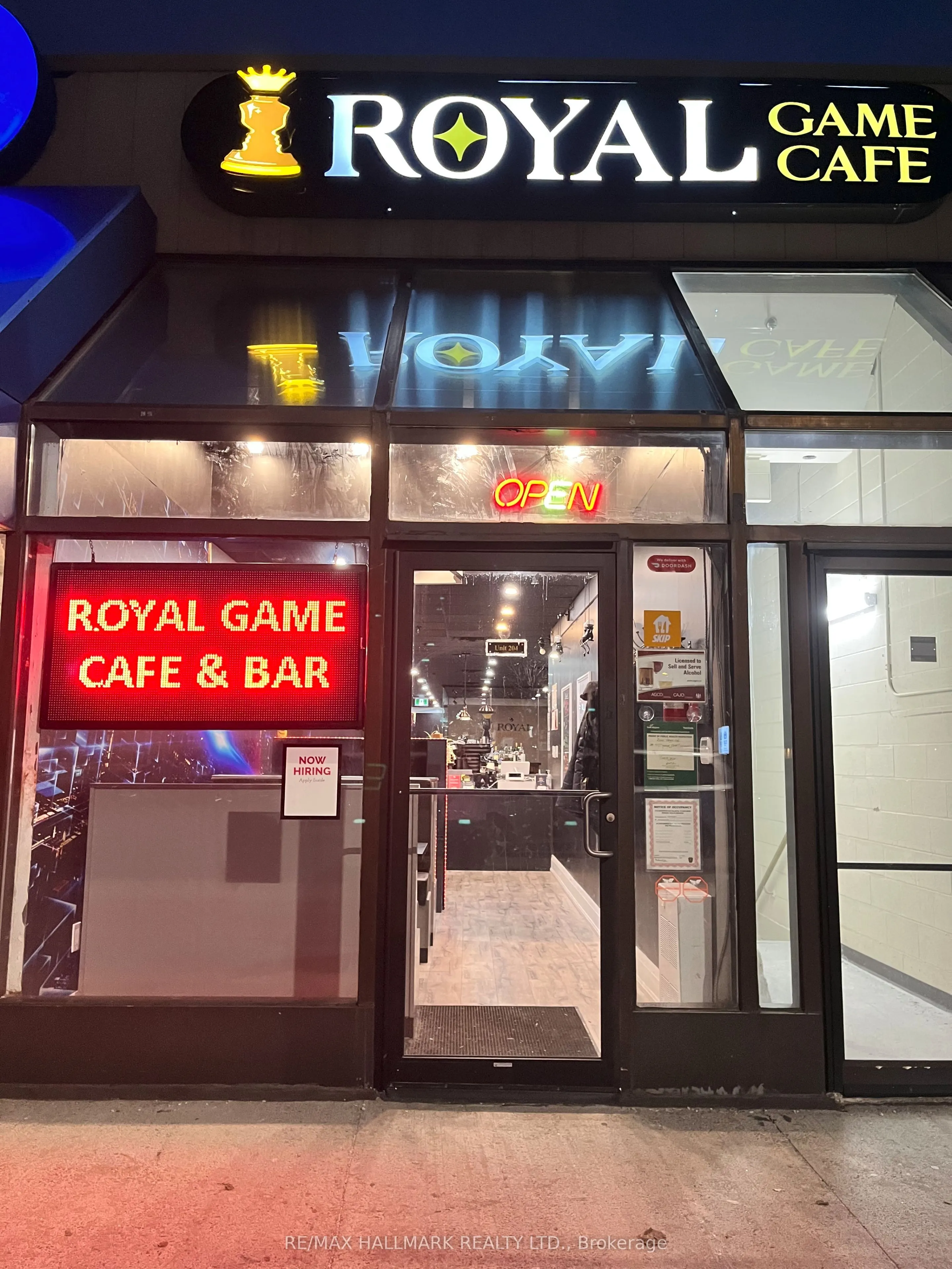 9737 Yonge Street, #204