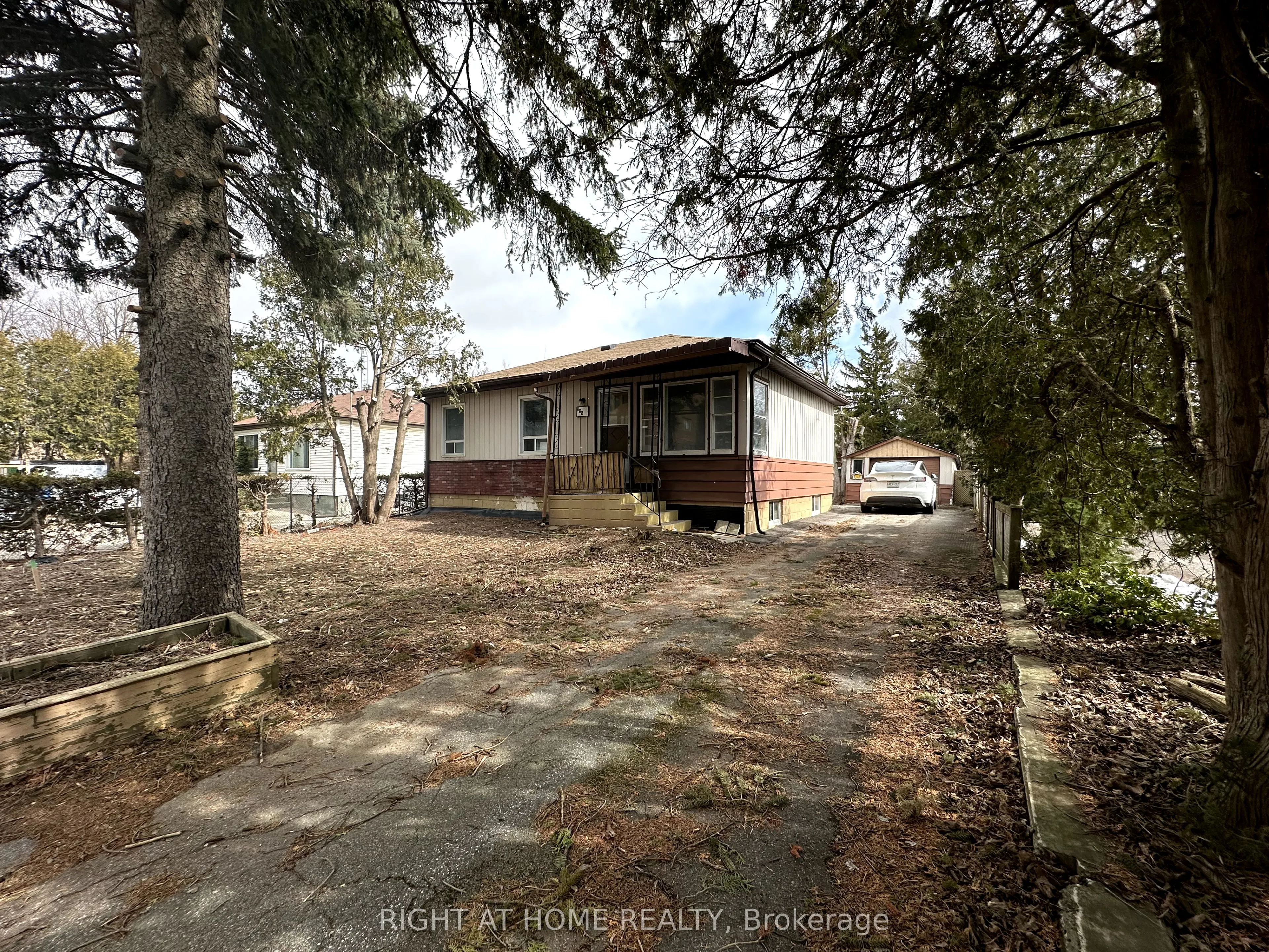 225 Essex Avenue