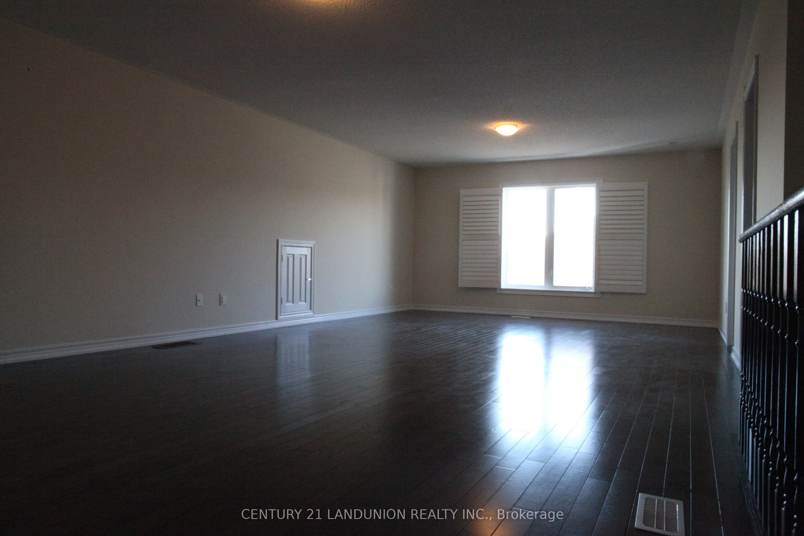 11 Herbert Wales Crescent