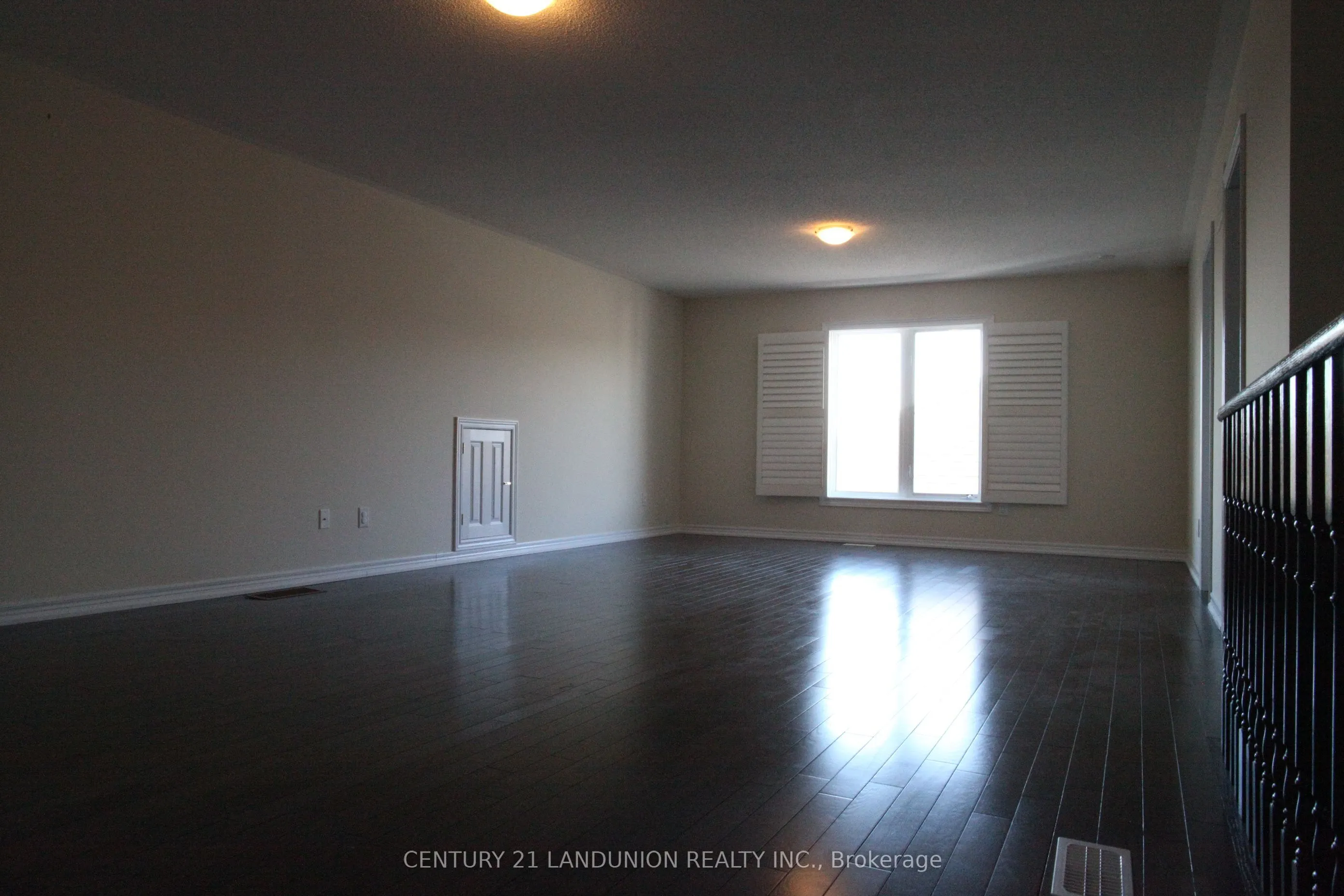 11 Herbert Wales Crescent