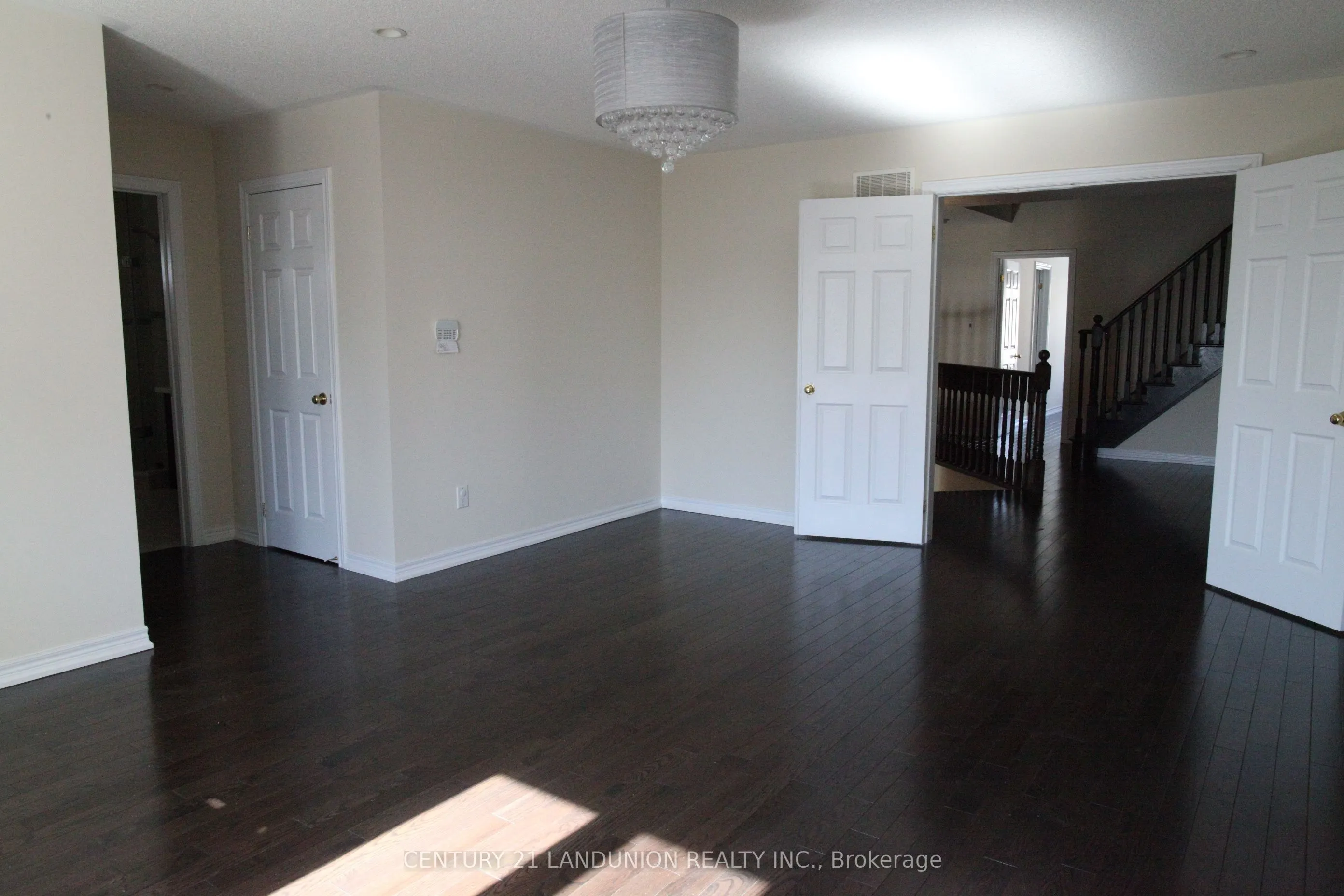 11 Herbert Wales Crescent