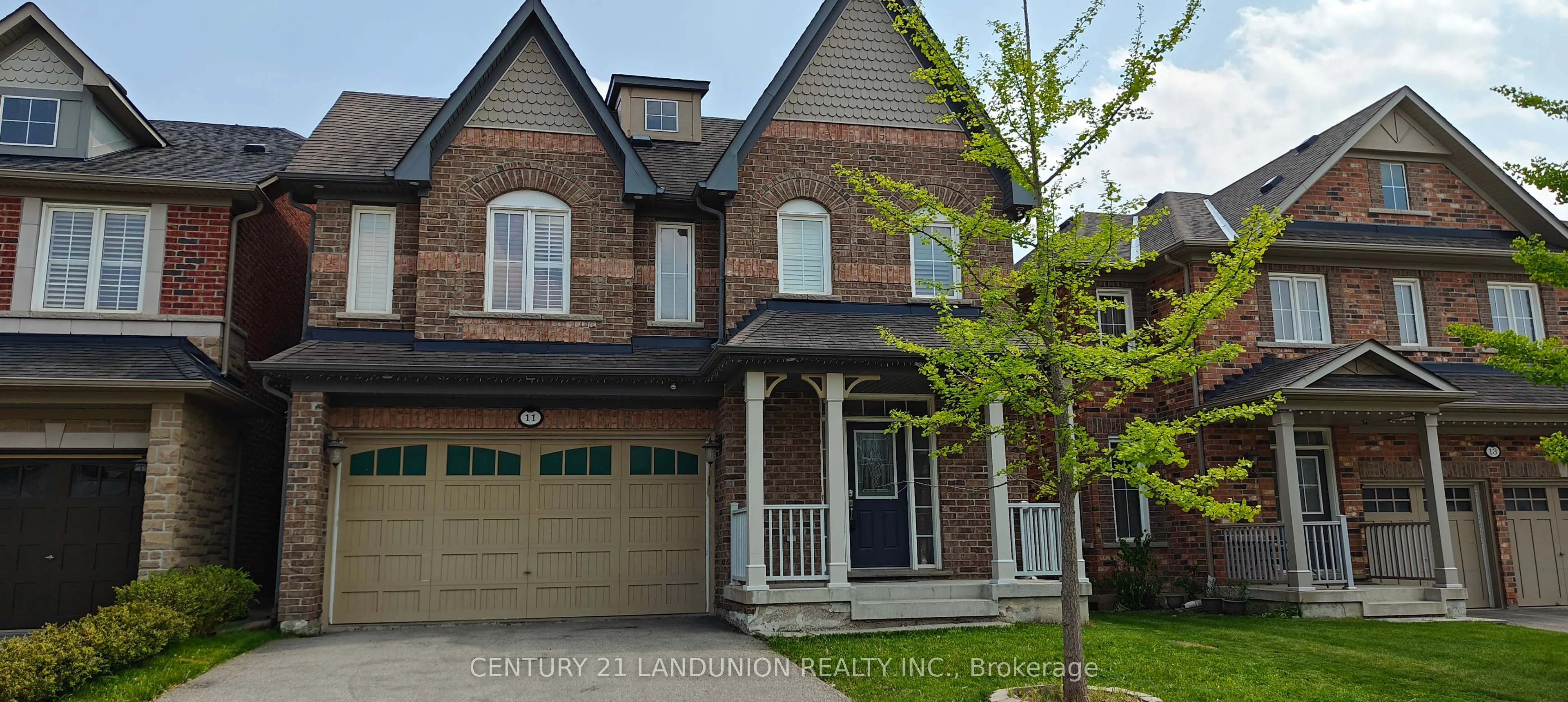 11 Herbert Wales Crescent