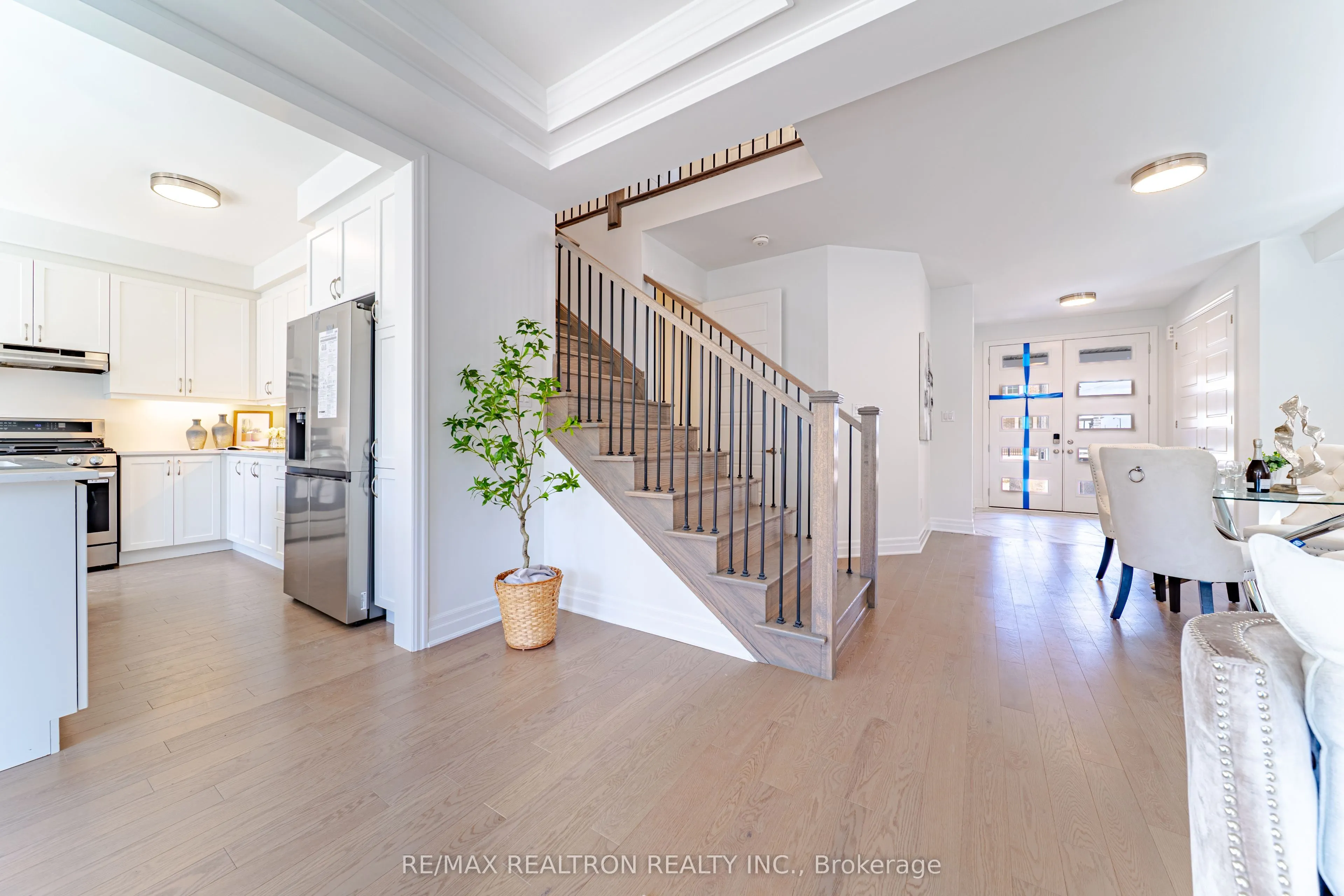 63 GREENRIDGE Crescent