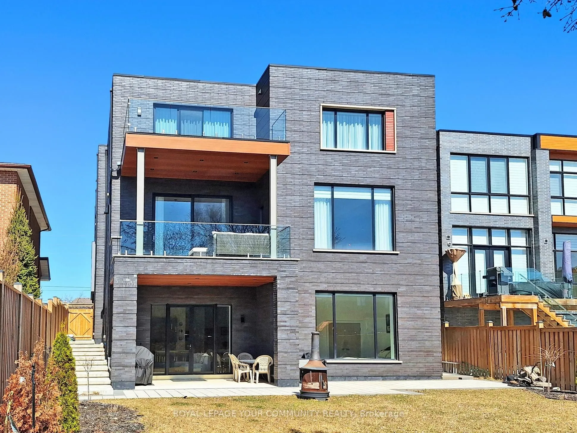 127 Elgin Mills Road W