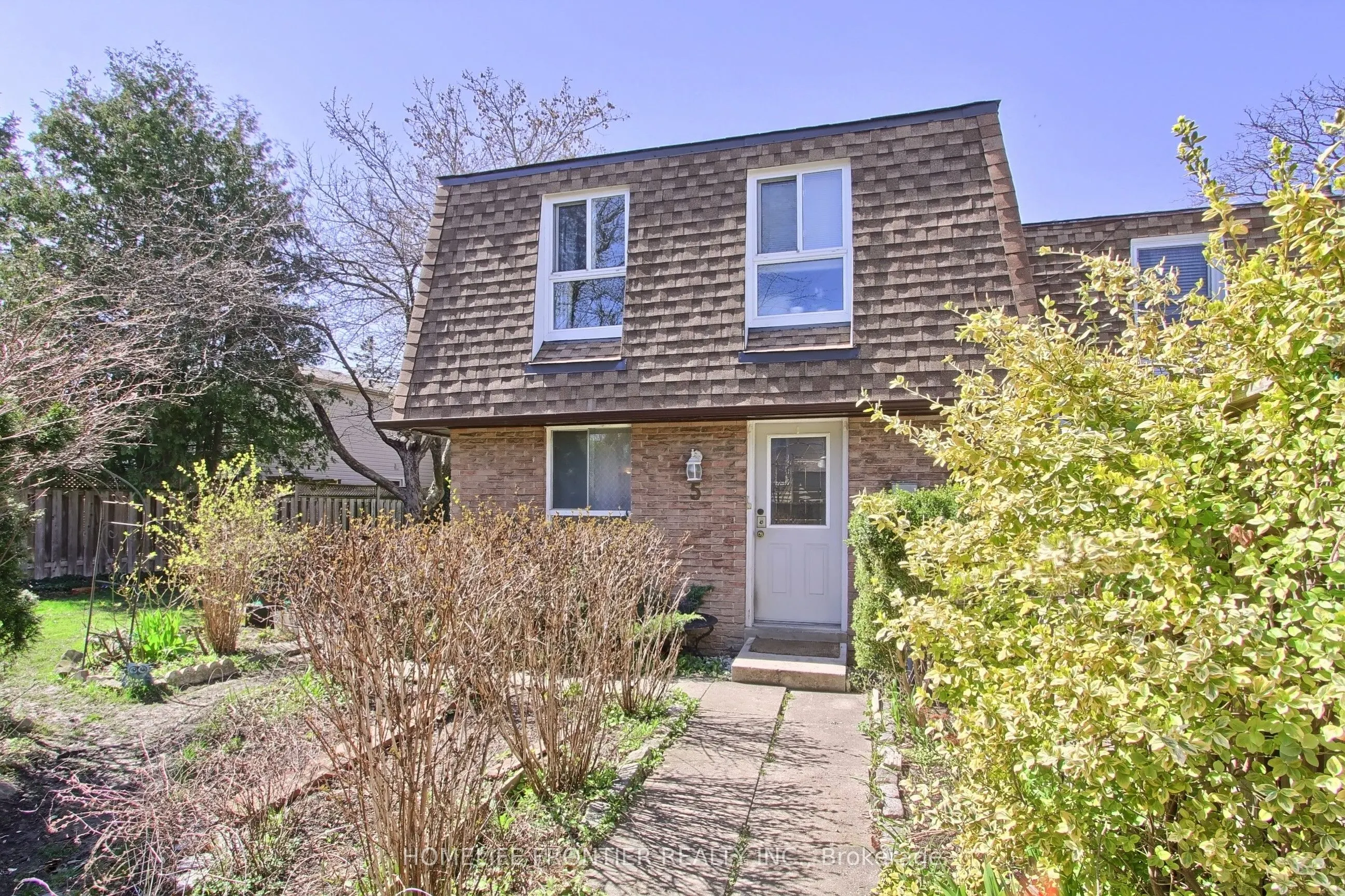 5 Penwick Crescent