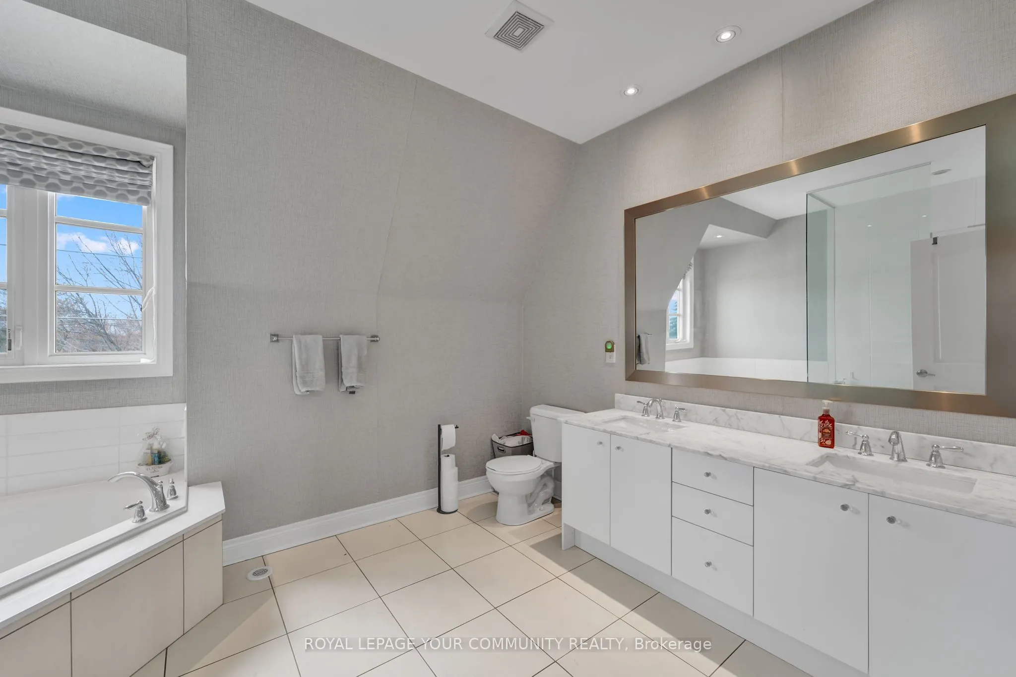 8327 Kipling Avenue, #13
