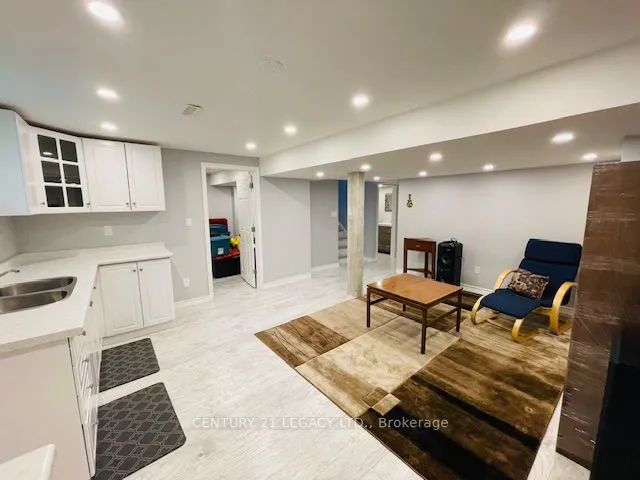 86 Sydie Lane