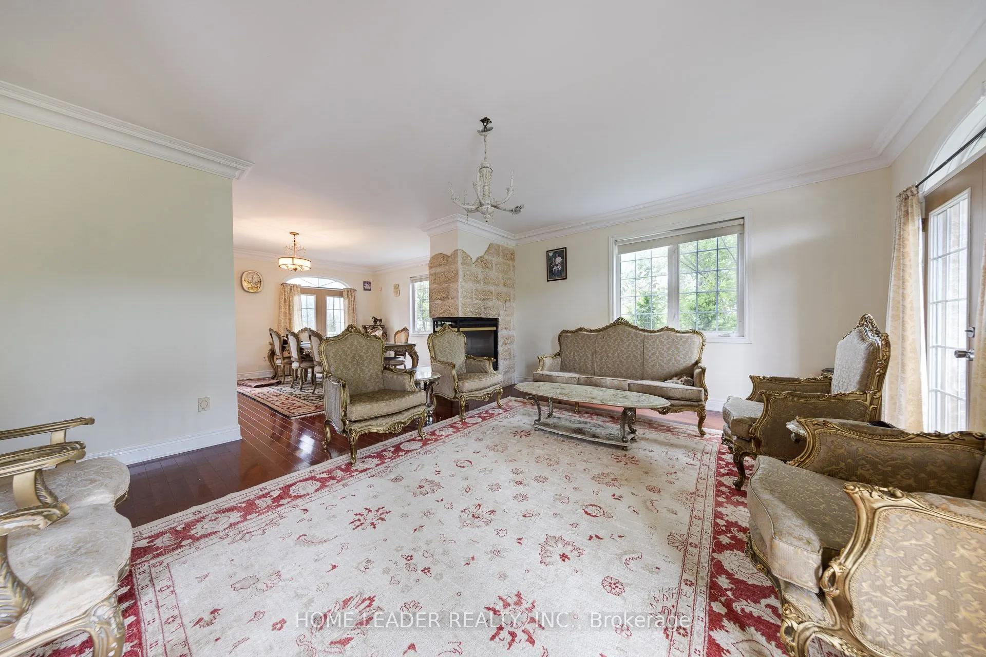 135 spruce Avenue