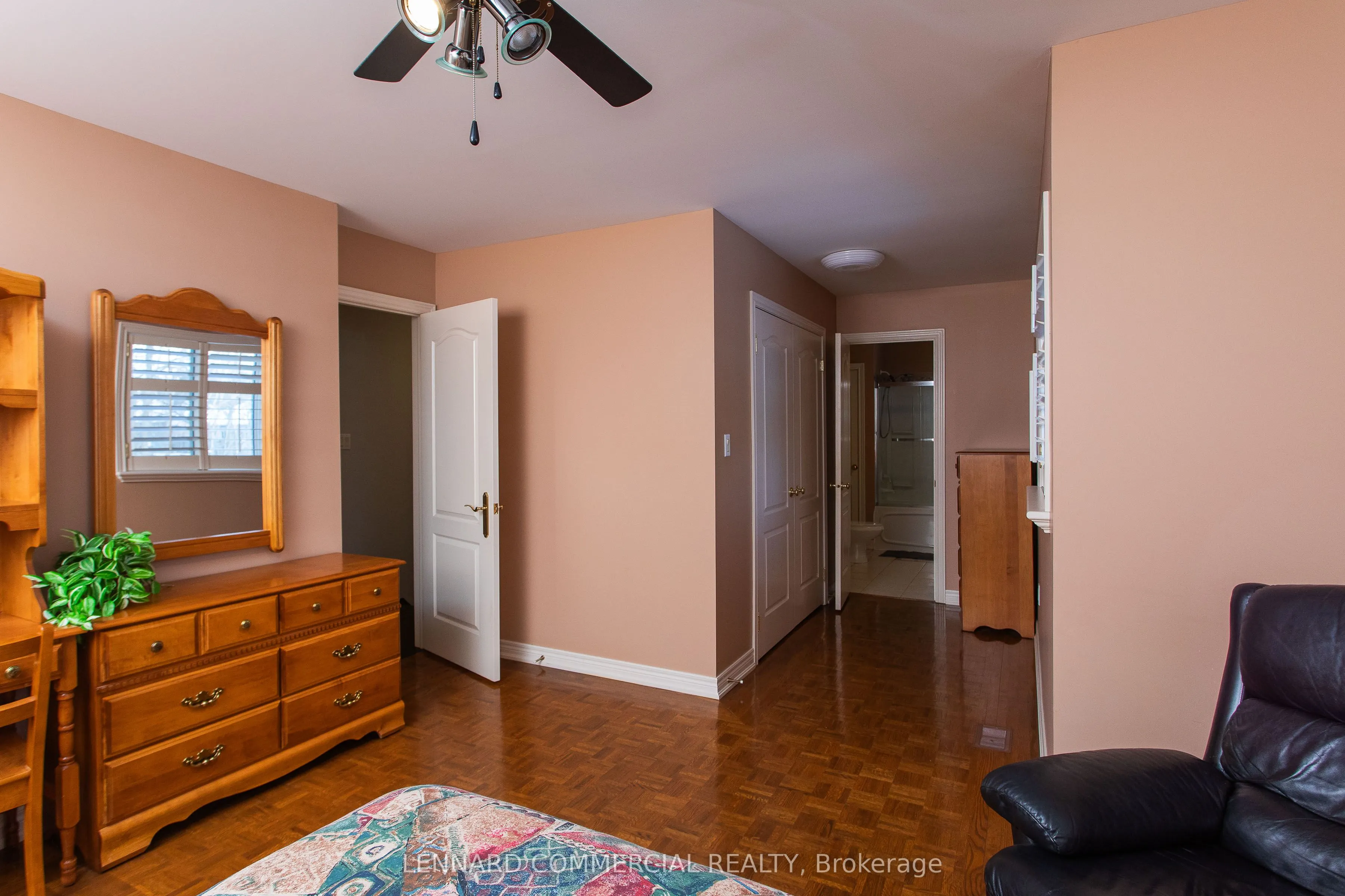 4 Lenarthur Court