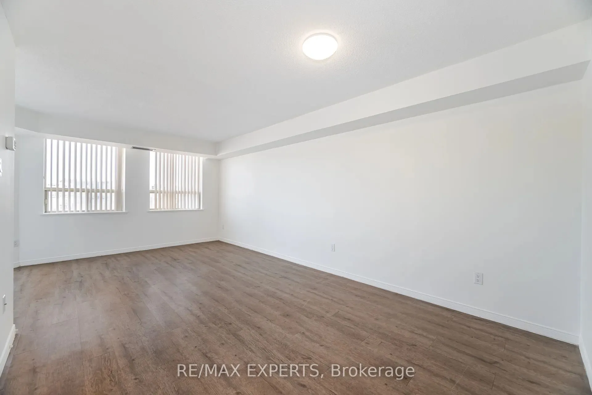 100 Arbors Lane, #305