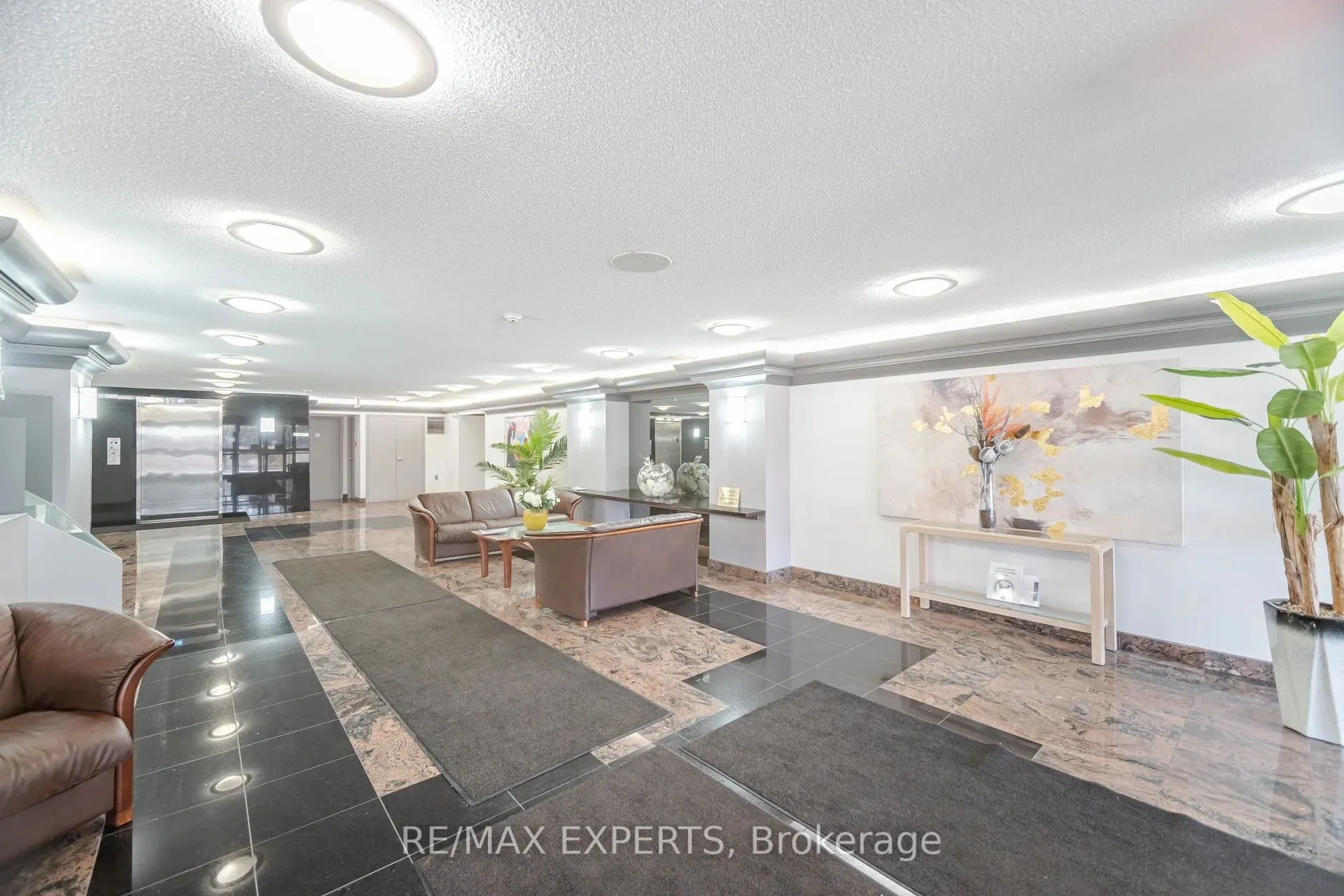 100 Arbors Lane, #305