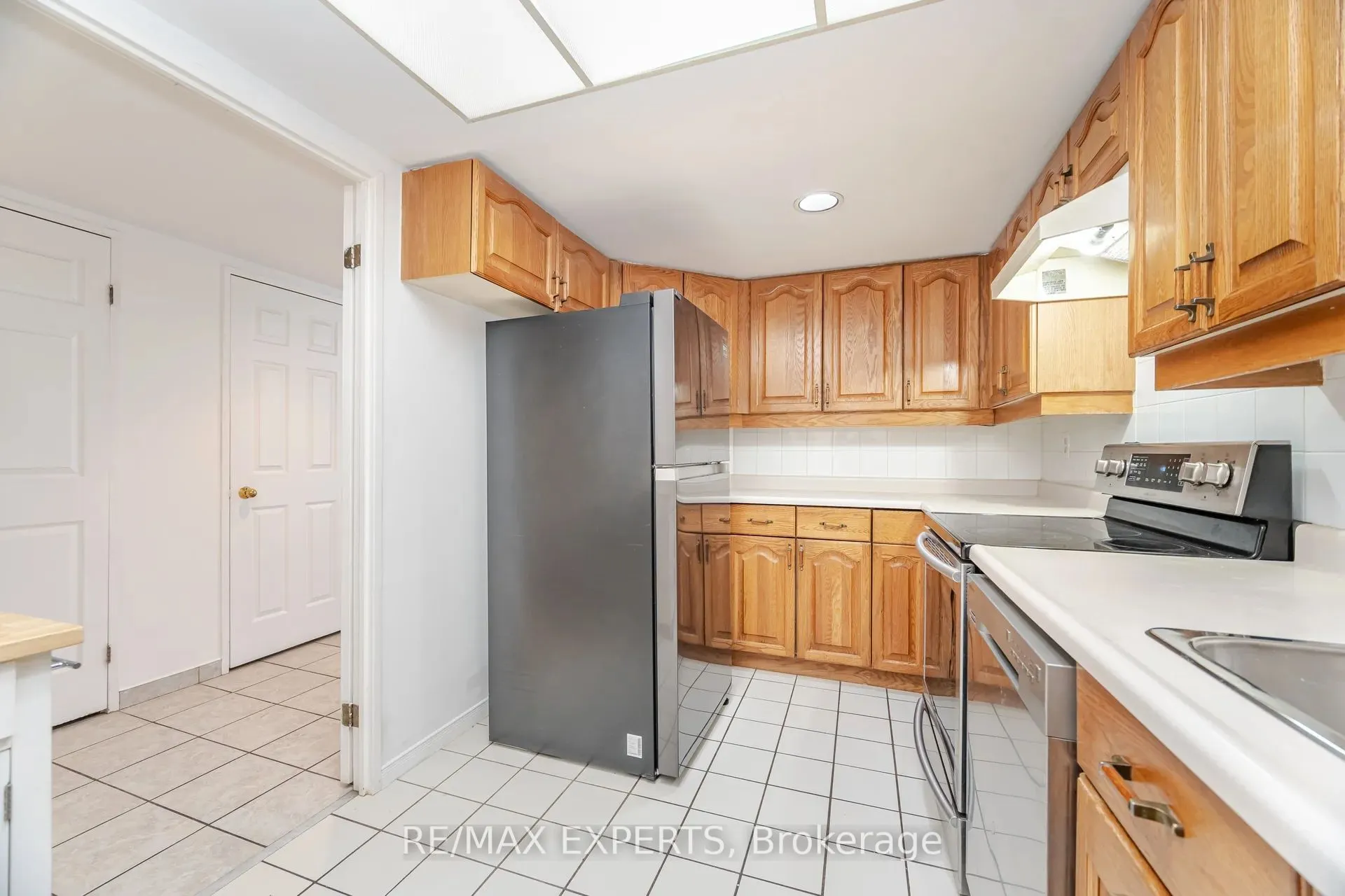 100 Arbors Lane, #305